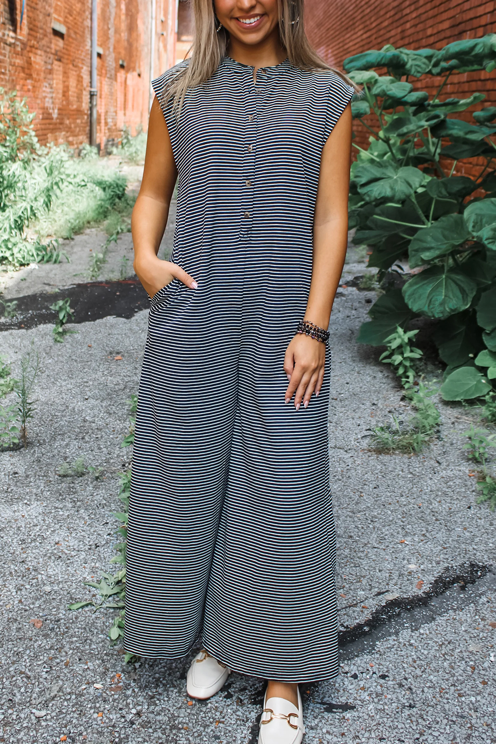 Black white Striped Print Buttoned Wide Leg Sleeveless Jumpsuit - loveforevers