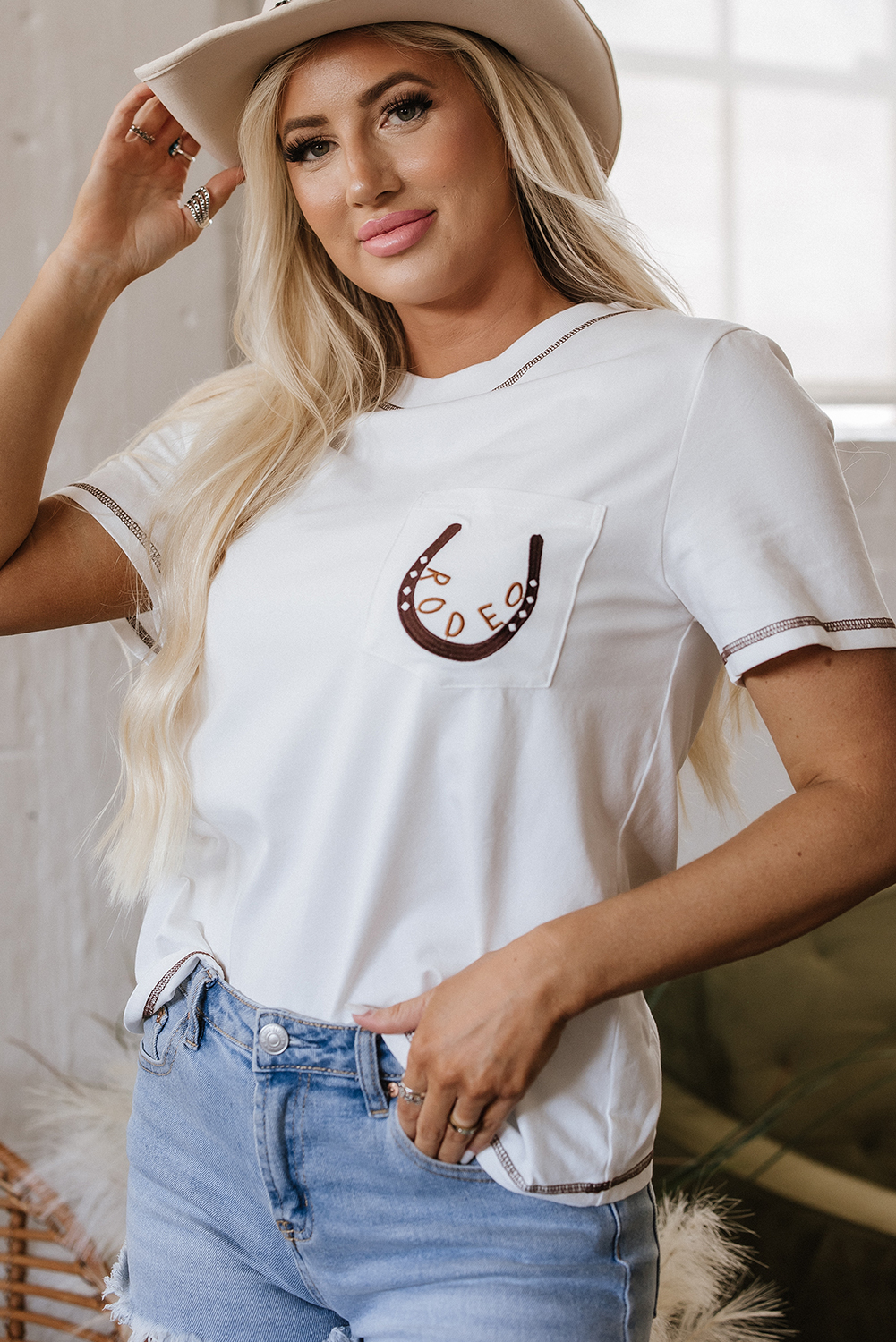 White RODEO Horseshoe Embroidered Patch Pocket T Shirt - loveforevers