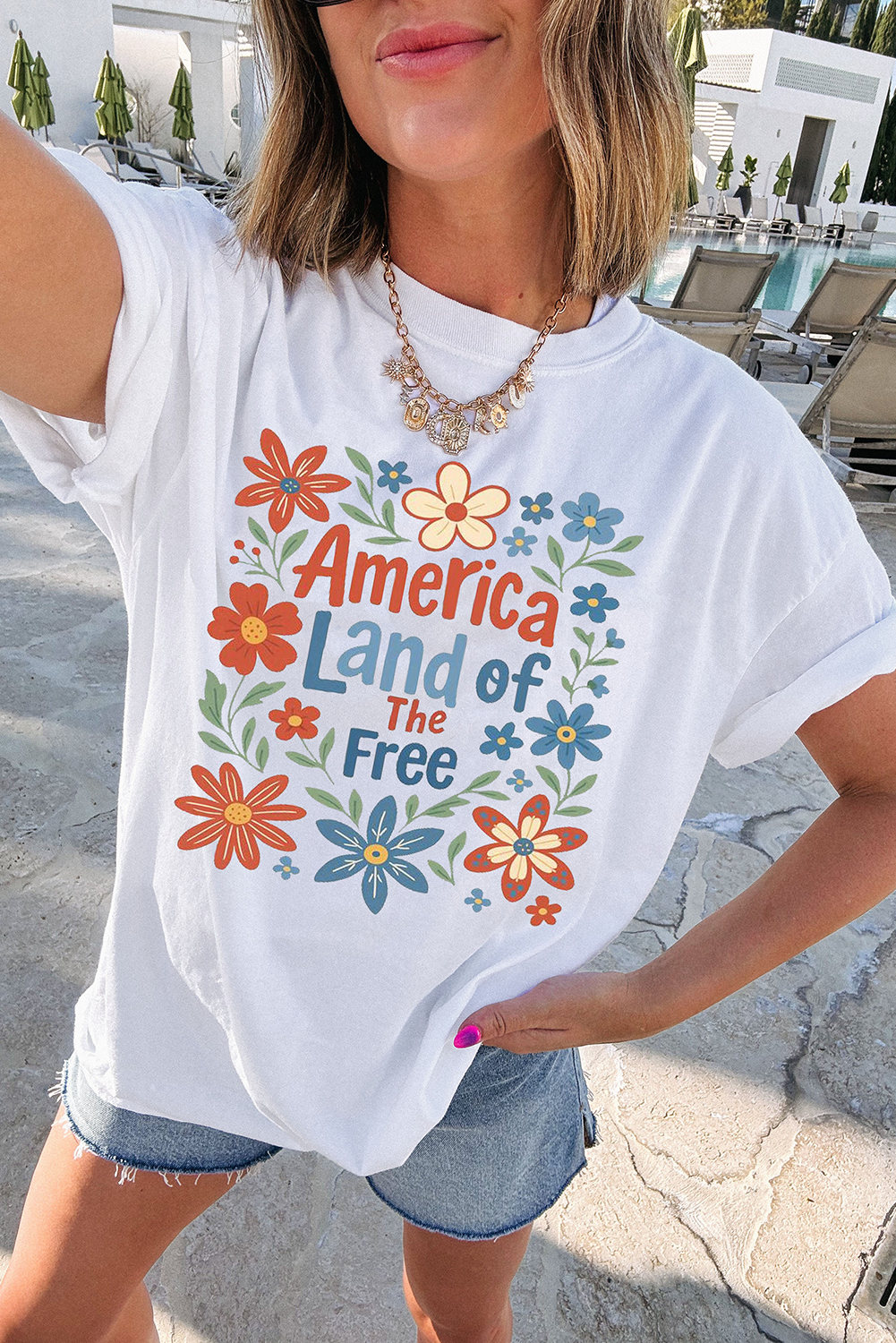 White America Land of The Free Flower Graphic Crewneck T Shirt - loveforevers