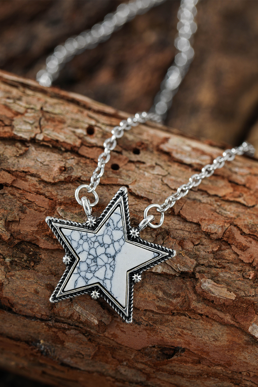 White Star Shape Pendant Chain Necklace - loveforevers