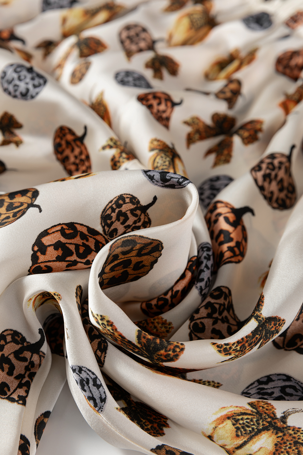 Beige Leopard Pumpkin Allover Halloween 2pcs Pajama Set - loveforevers