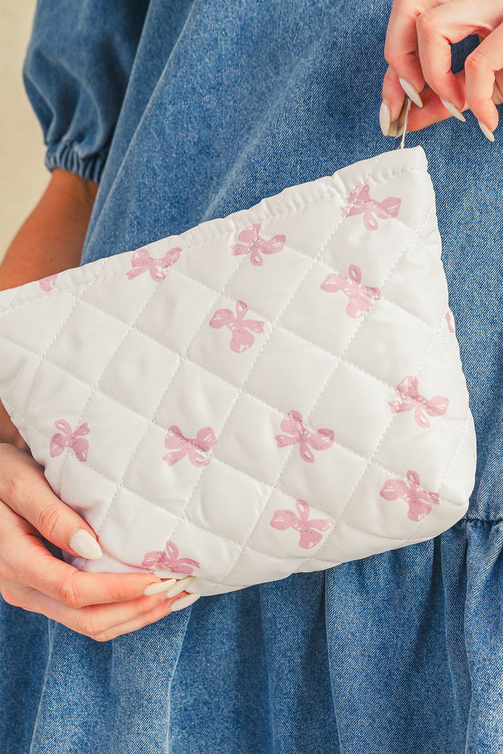 White Bow Knot Print Zipper Quilted Large Cosmetic Bag - loveforevers