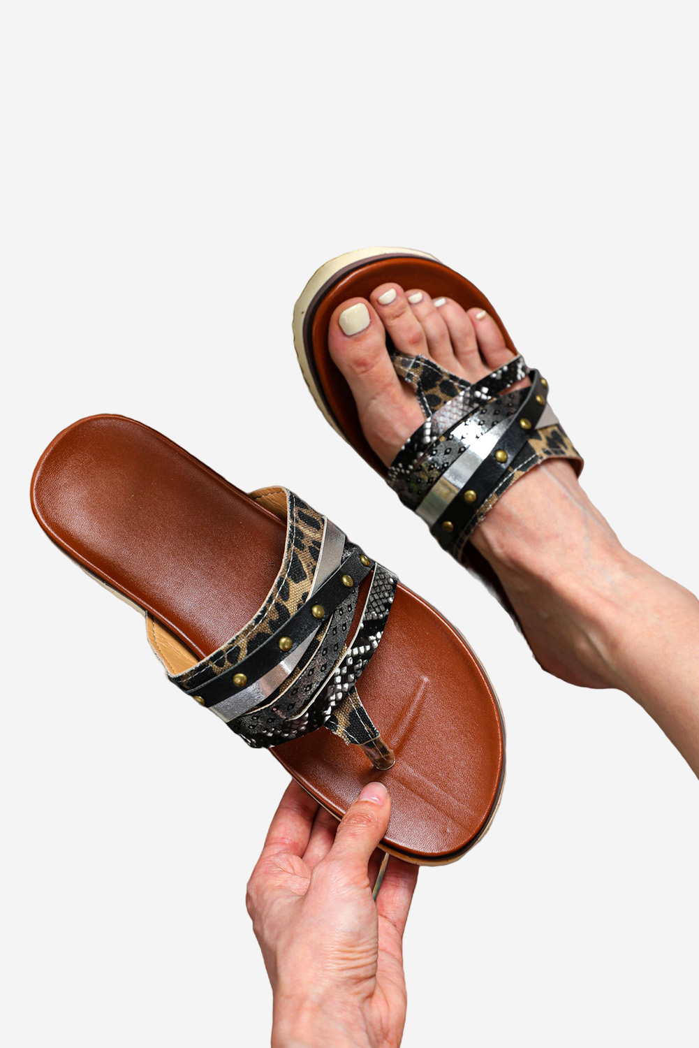 Leopard Studded Animal Print Flip Flop Sandals - loveforevers