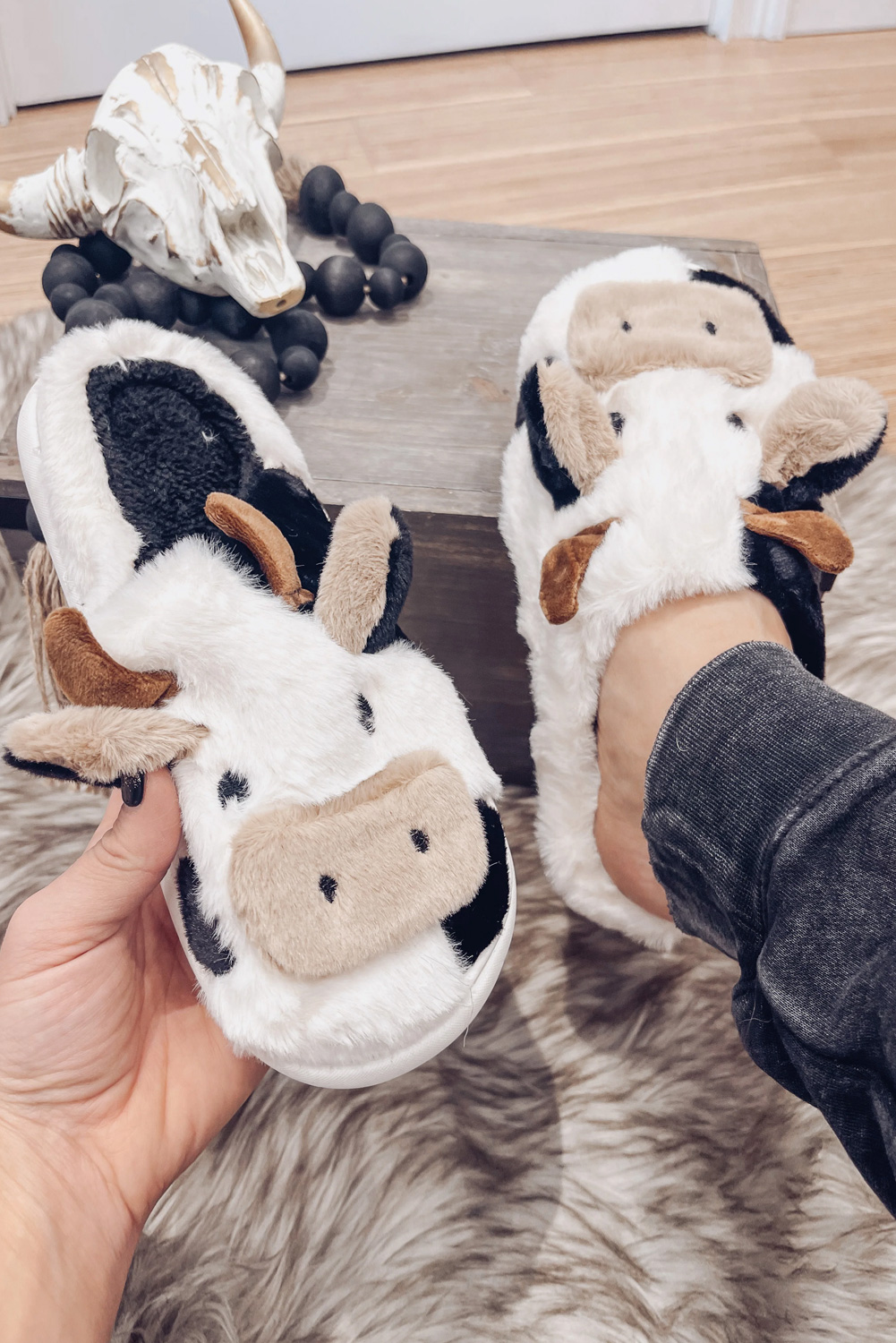 White Cartoon Animal Cow Plush Slippers - loveforevers
