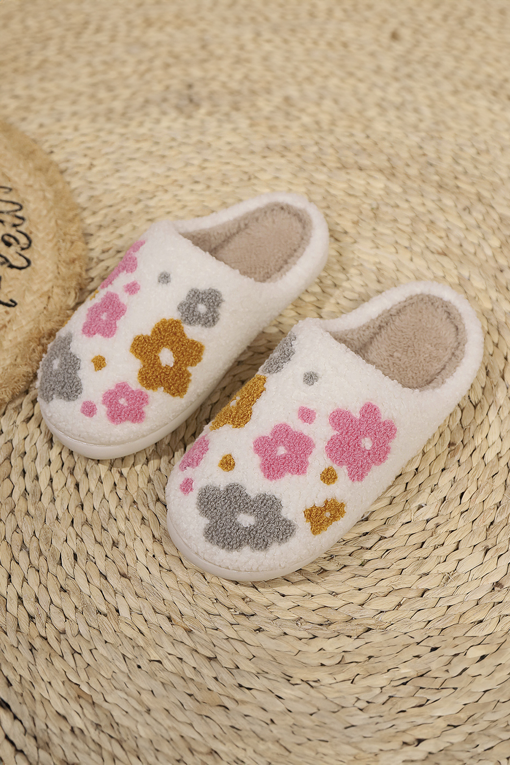 White Fuzzy Flower Pattern Winter House Slippers - loveforevers