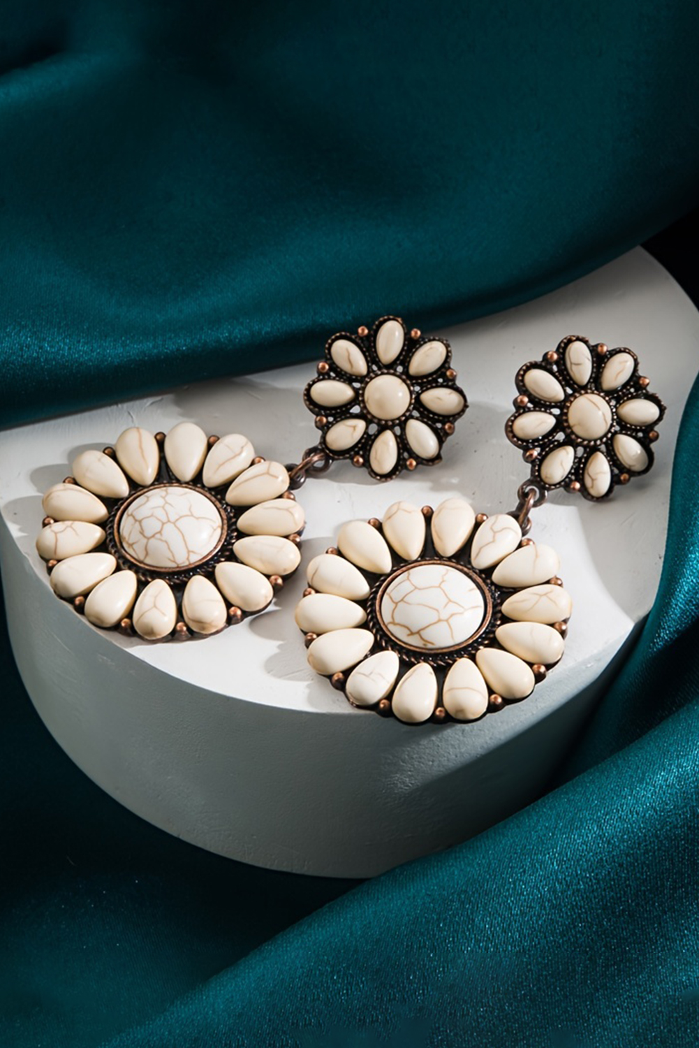 White Western Turquoise Inlay Flower Shape Stud Earrings - loveforevers