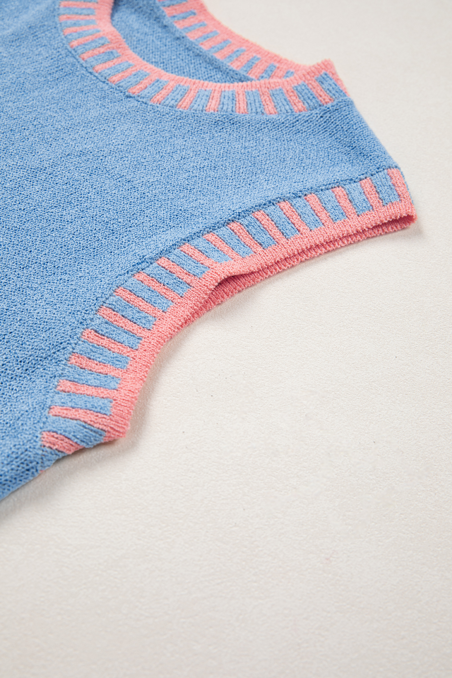 Sky Blue Contrast Trim Round Neck Sleeveless Sweater - loveforevers