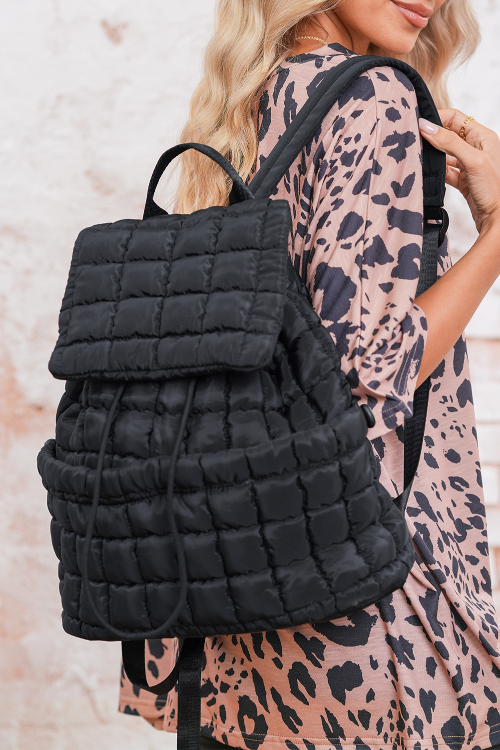 Black Solid Flapped Quilted Puffer Backpack - loveforevers