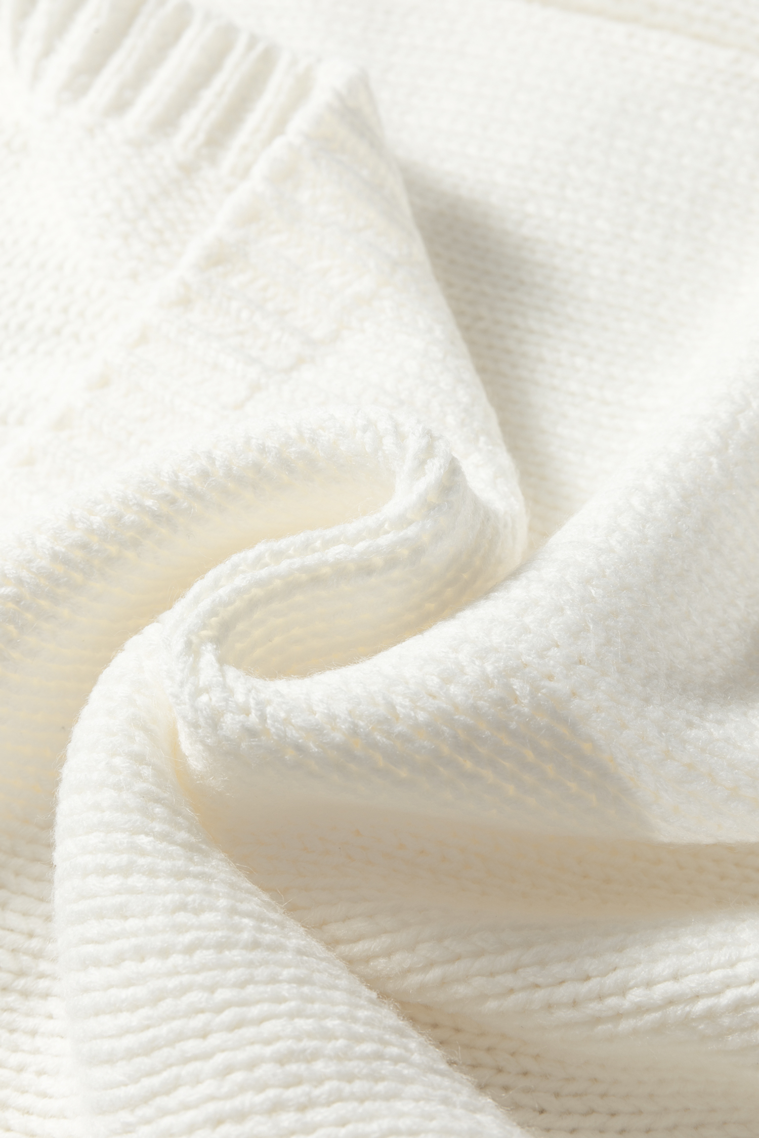 White 3D Flower Spaghetti Straps Sweater Vest - loveforevers