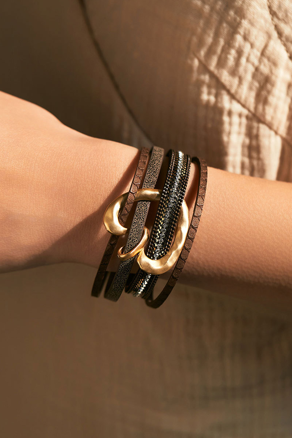 Coffee PU Leather Straps Rhinestone Embedded Retro Magnetic Buckle Bracelet - loveforevers