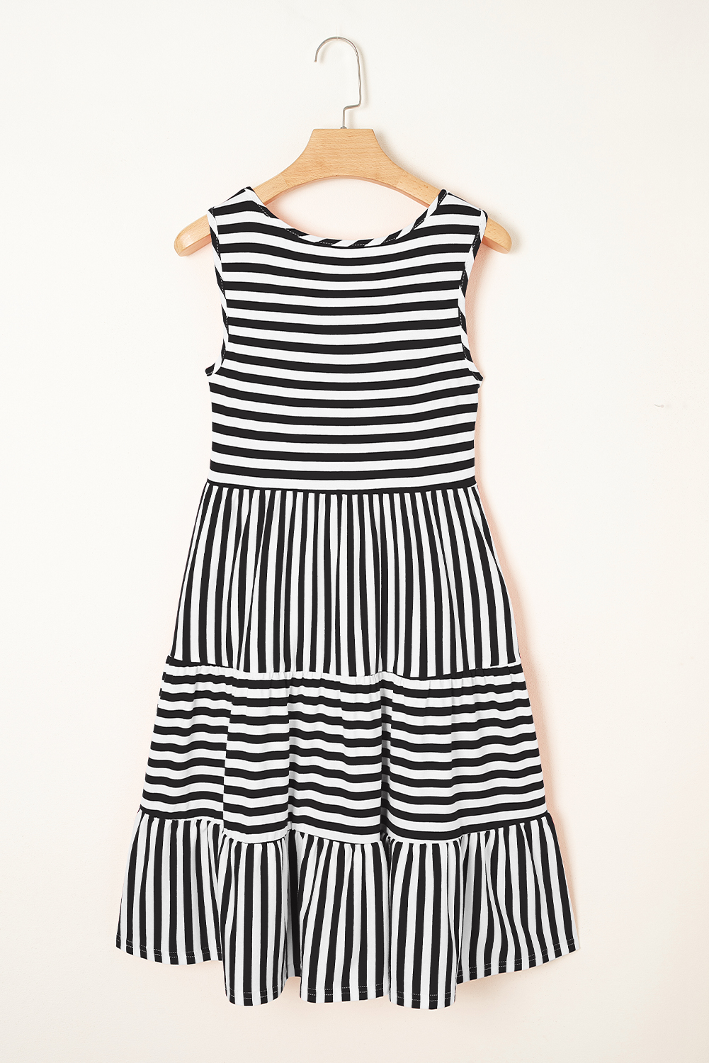 Black Stripe U Neck Sleeveless Loose Fit Mini Dress - loveforevers