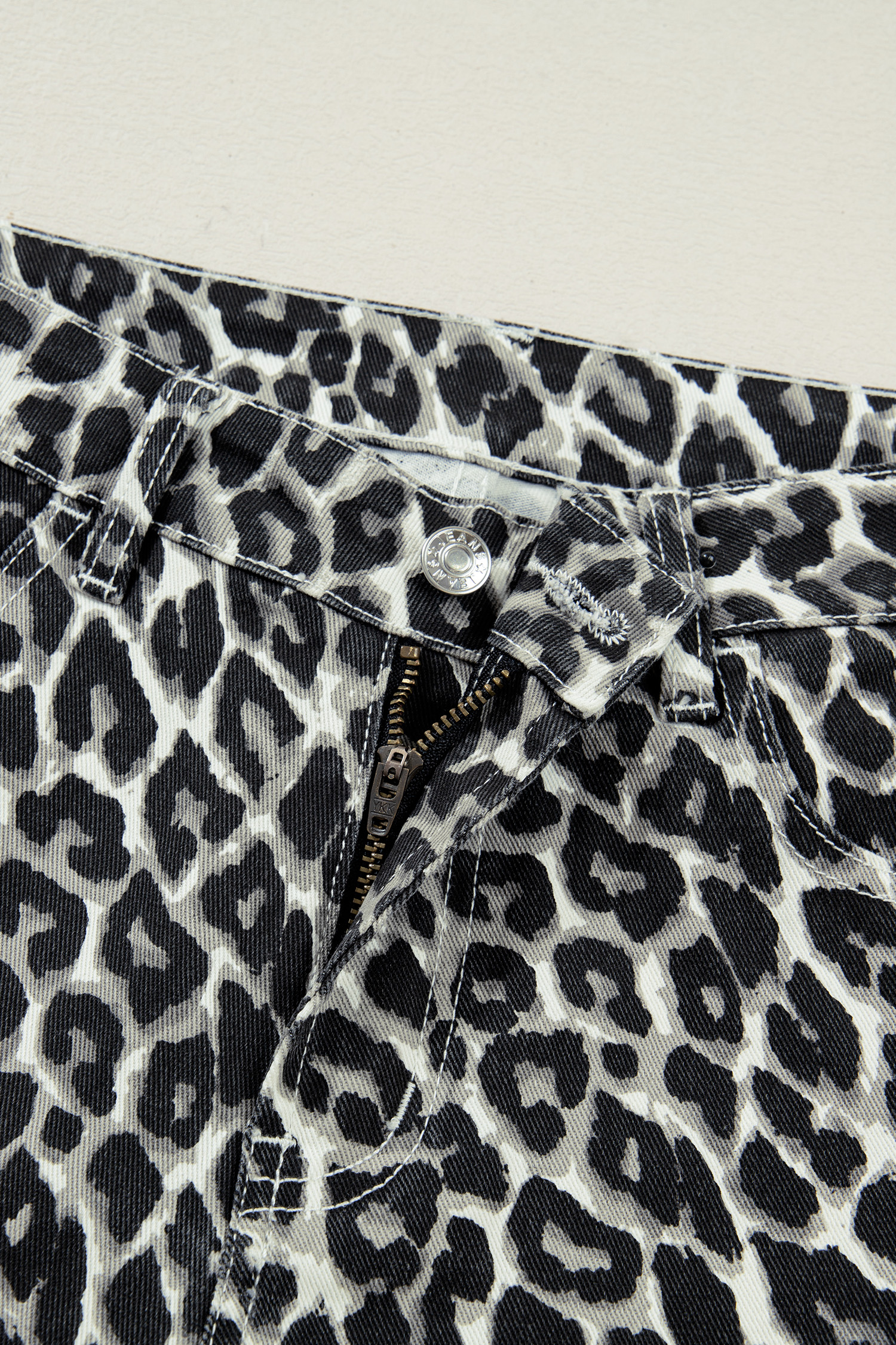 Black Leopard Print Barrel Jeans - loveforevers