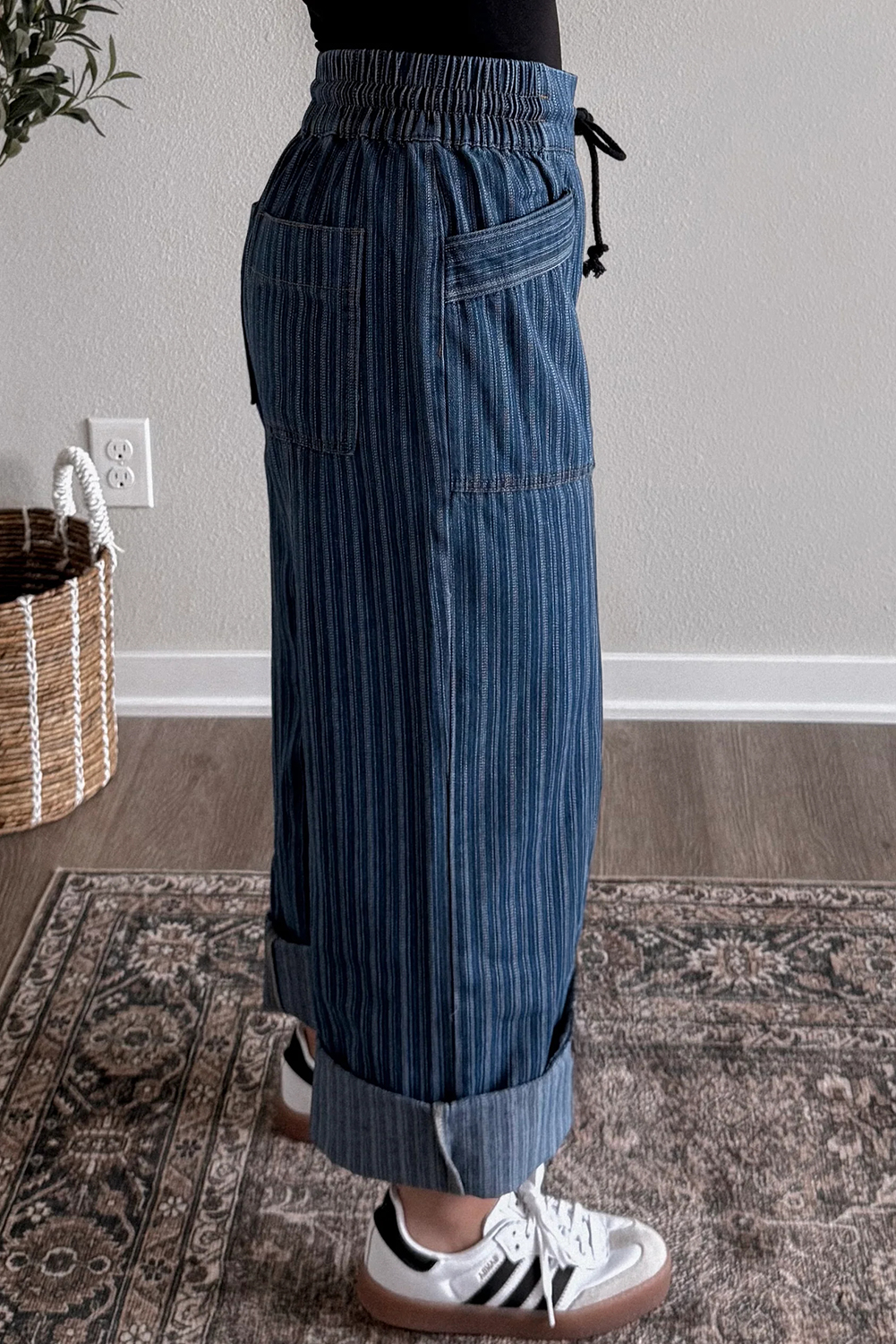 Blue Stripe Contrasted Drawstring Pocketed Loose Jeans - loveforevers
