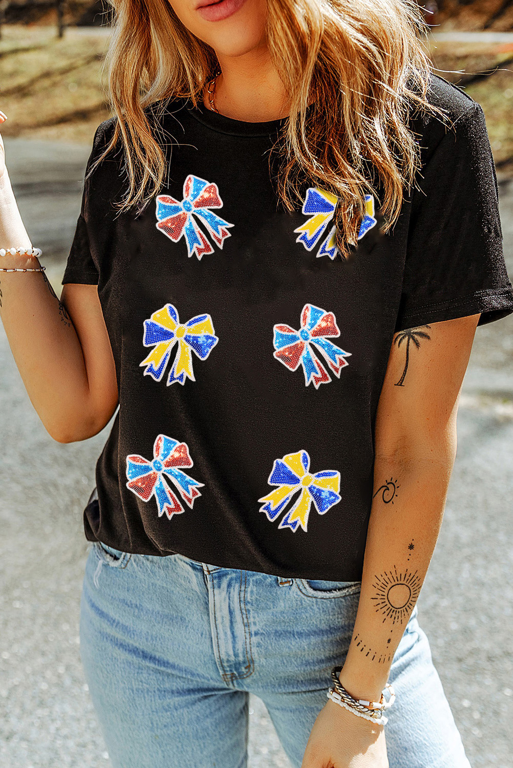 Black Cheerful Sequin Bow Patched Game Day T Shirt - loveforevers
