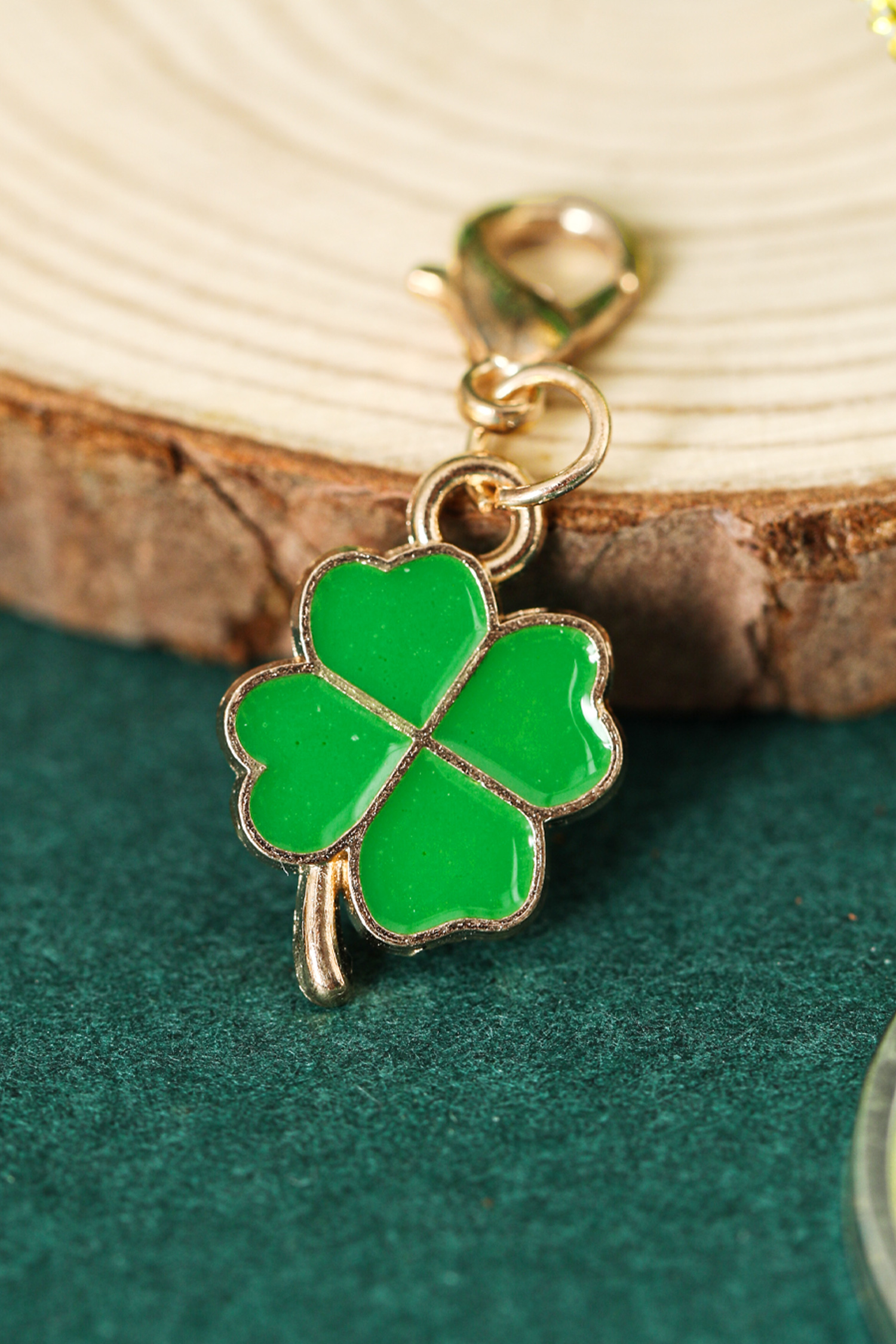 Green Enamel Lucky Clover Key Buckle St Patricks Day Lobster Clasp Pendant - loveforevers