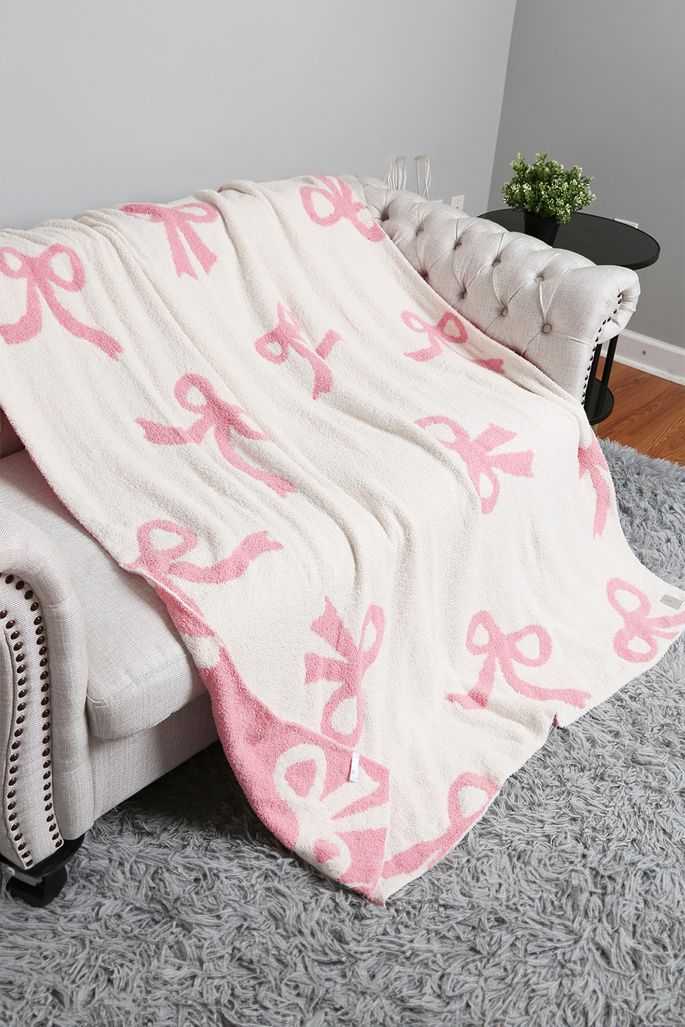 Pink Bow Printed Cozy Soft Throw Blanket - loveforevers