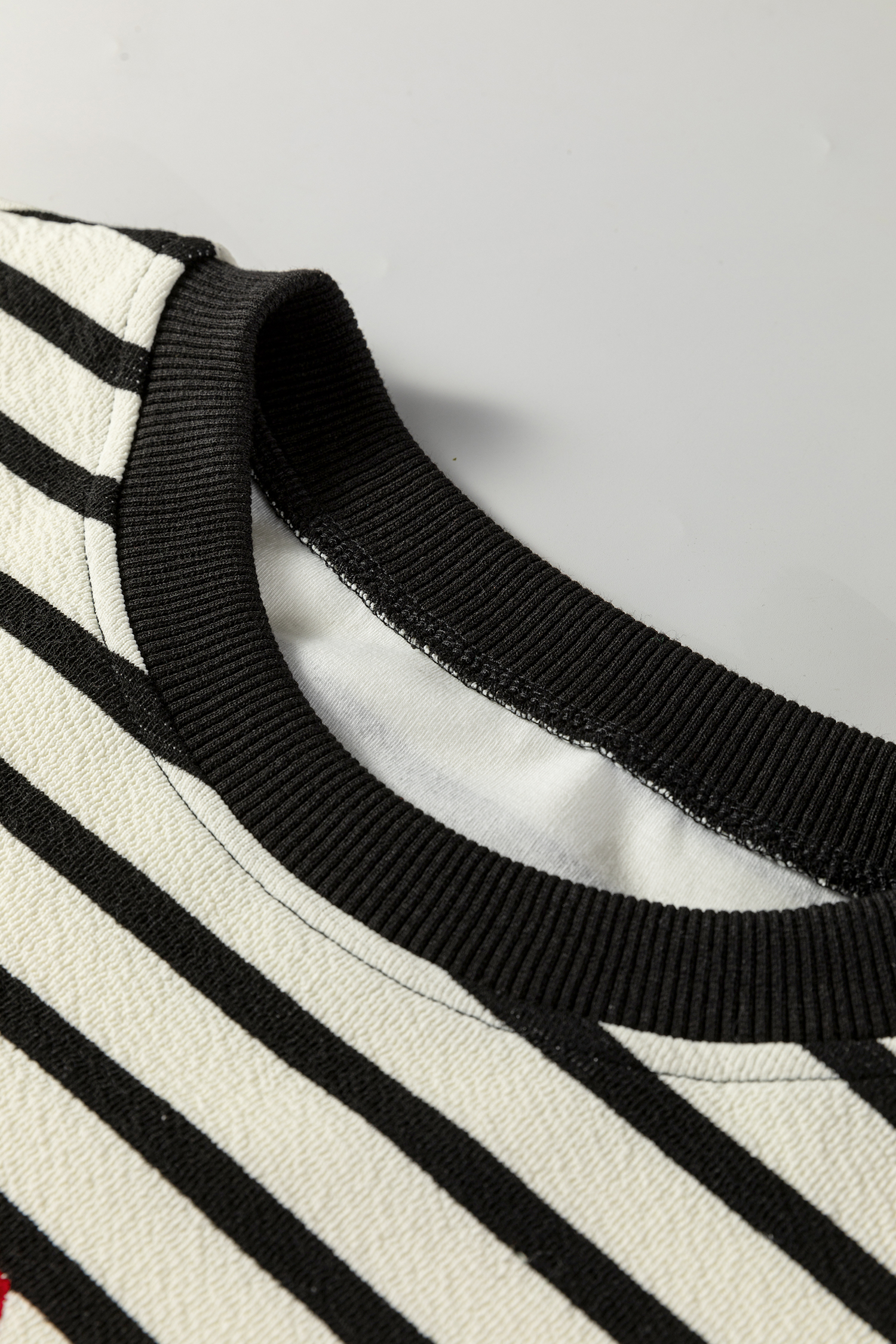 White Stripe Contrast MERRY Letter Christmas Print Drop Shoulder Sweatshirt - loveforevers