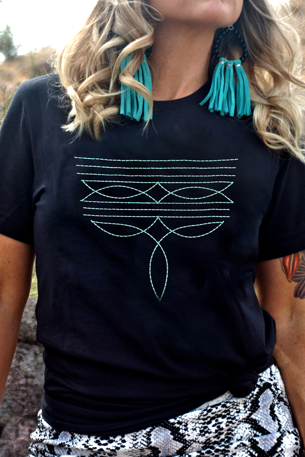Black Western Fashion Geometric Embroidered T Shirt - loveforevers