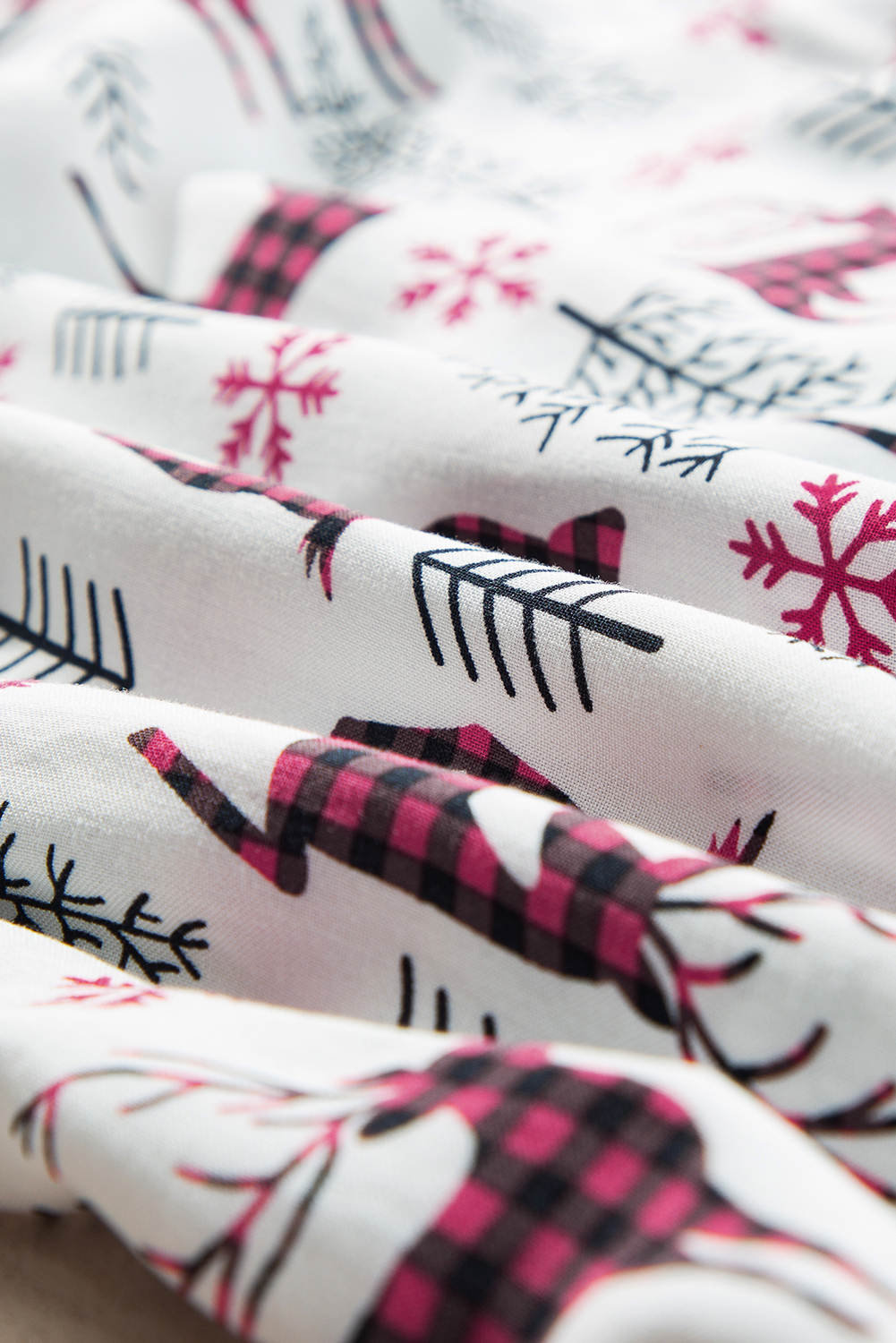 White Christmas Printed Shirt and Pants Pajama Set - loveforevers