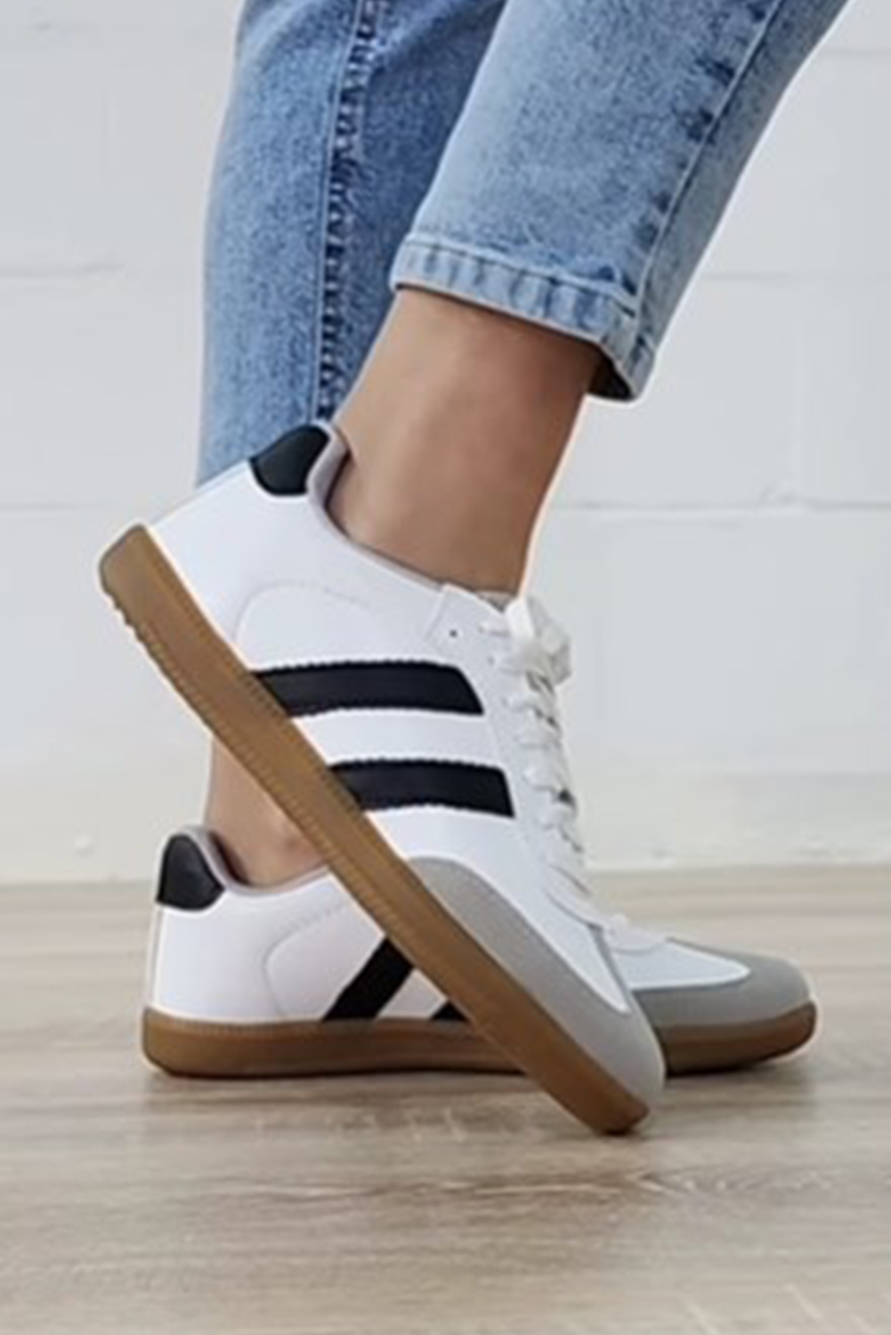 White Striped Lace-up Flat Sneakers - loveforevers