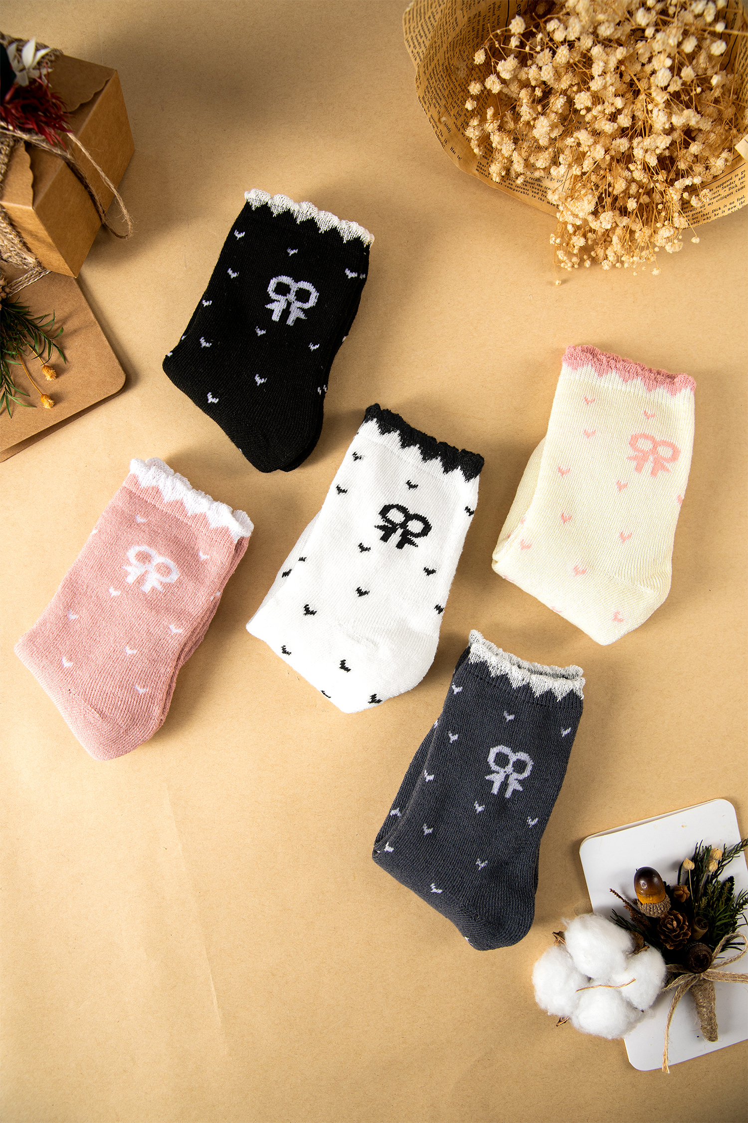 White 5 Pairs Cute Bow Tiny Hearts Printed Crew Socks - loveforevers