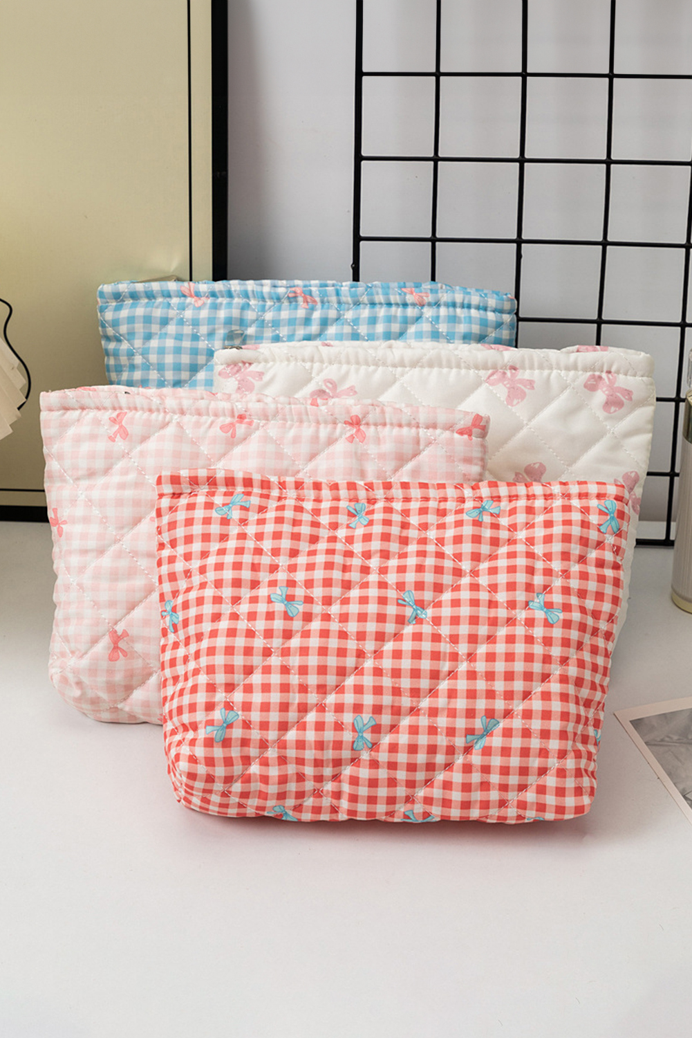 White Bow Knot Print Zipper Quilted Large Cosmetic Bag - loveforevers