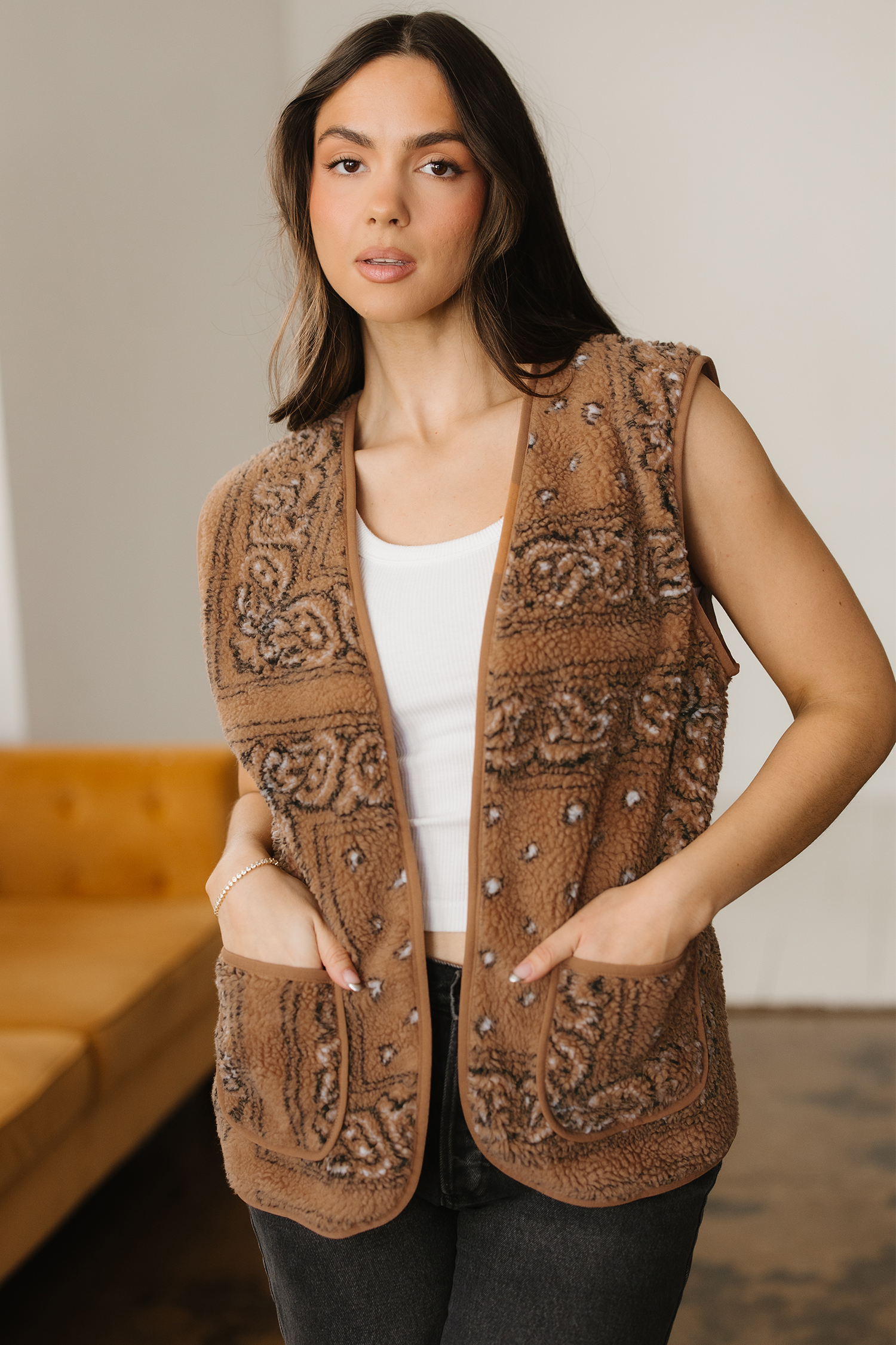 Brown Sherpa Paisley Print Pocketed Western Fashion Vest Jacket - loveforevers