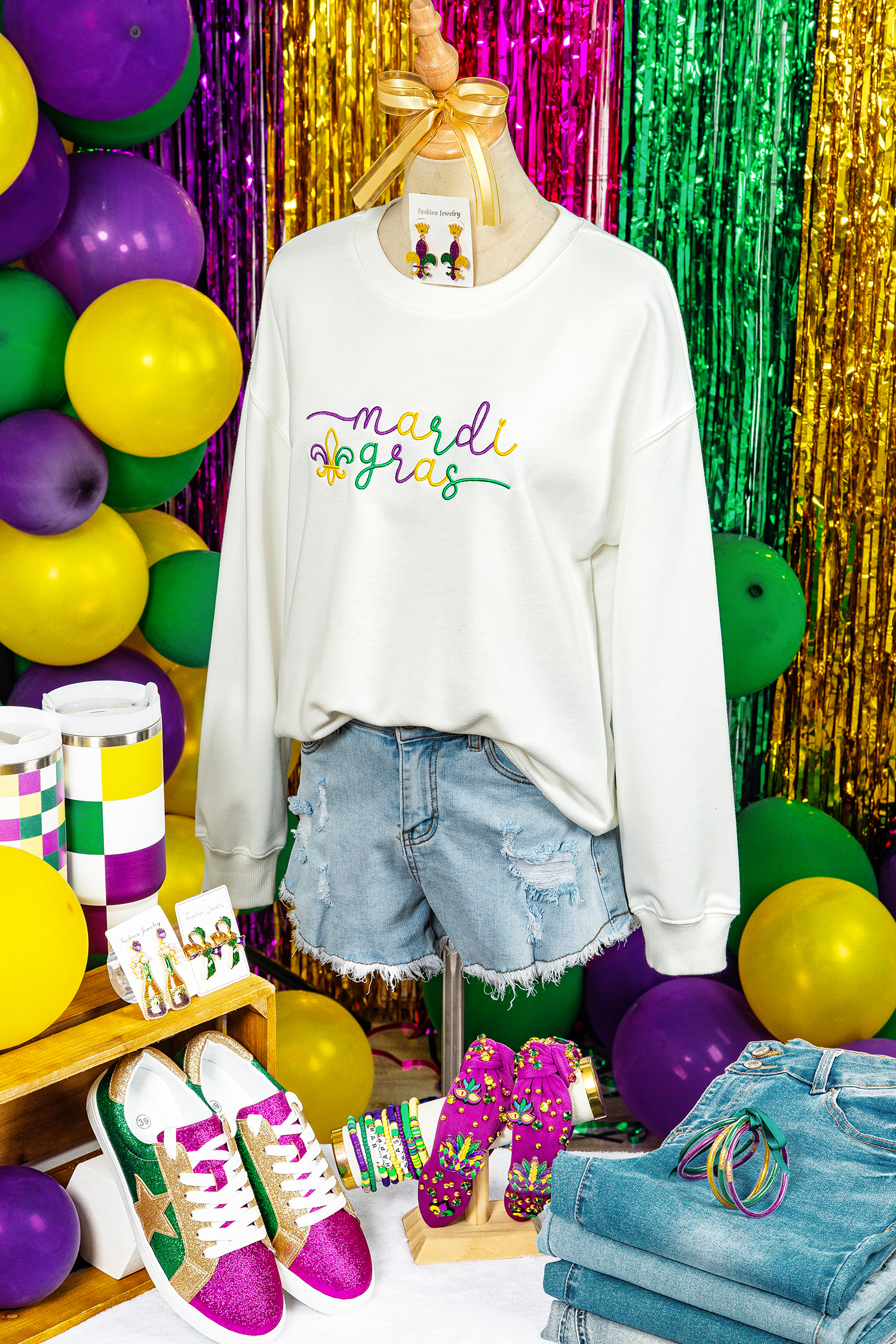 White mardi gras Fleur De Lis Embroidered Graphic Pullover Sweatshirt - loveforevers