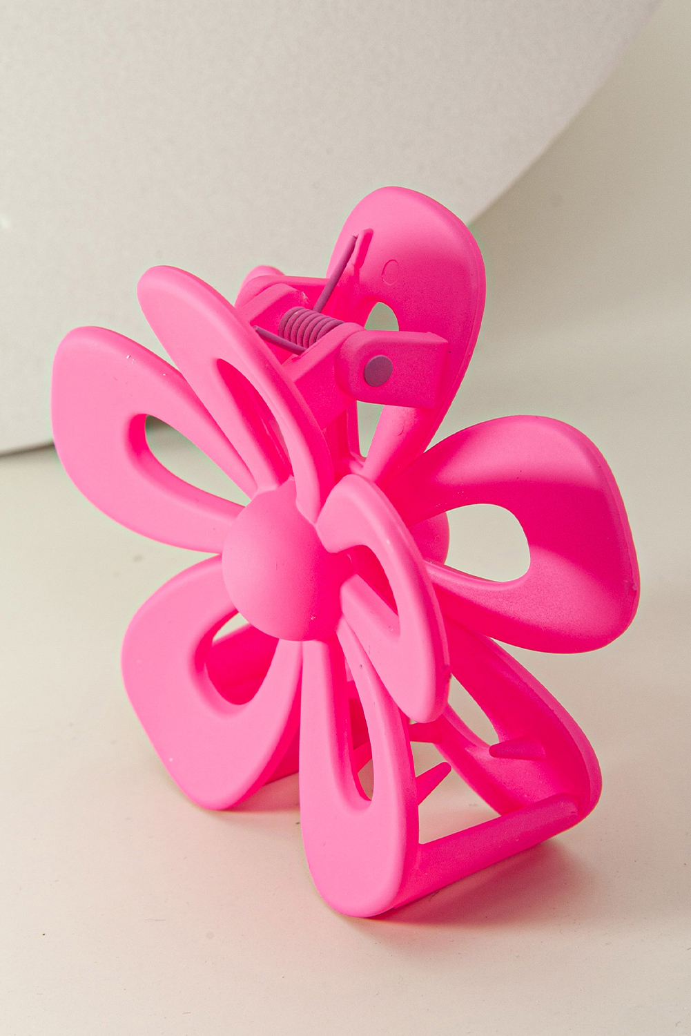 Rose Red Sweet Hollowed Flower Shape Claw Clip - loveforevers