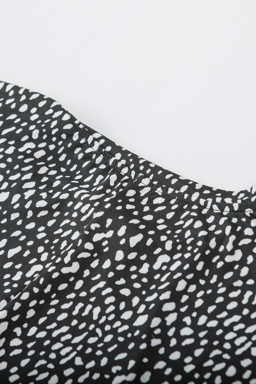 Black Leopard Print Side Pockets Tunic Top - loveforevers