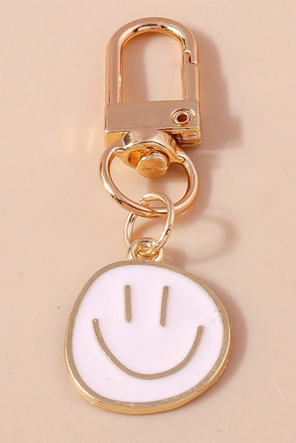 White Smile Face Large Buckle Alloy Keychain - loveforevers