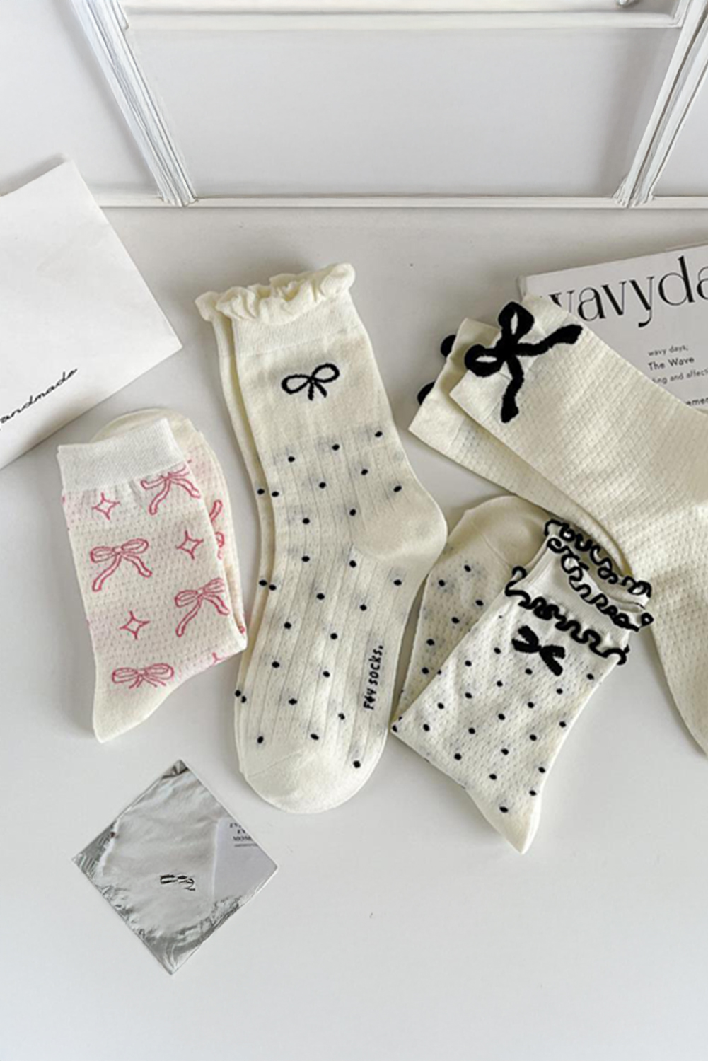 Pink Sweet Bowknot Print Mid Calf Socks - loveforevers