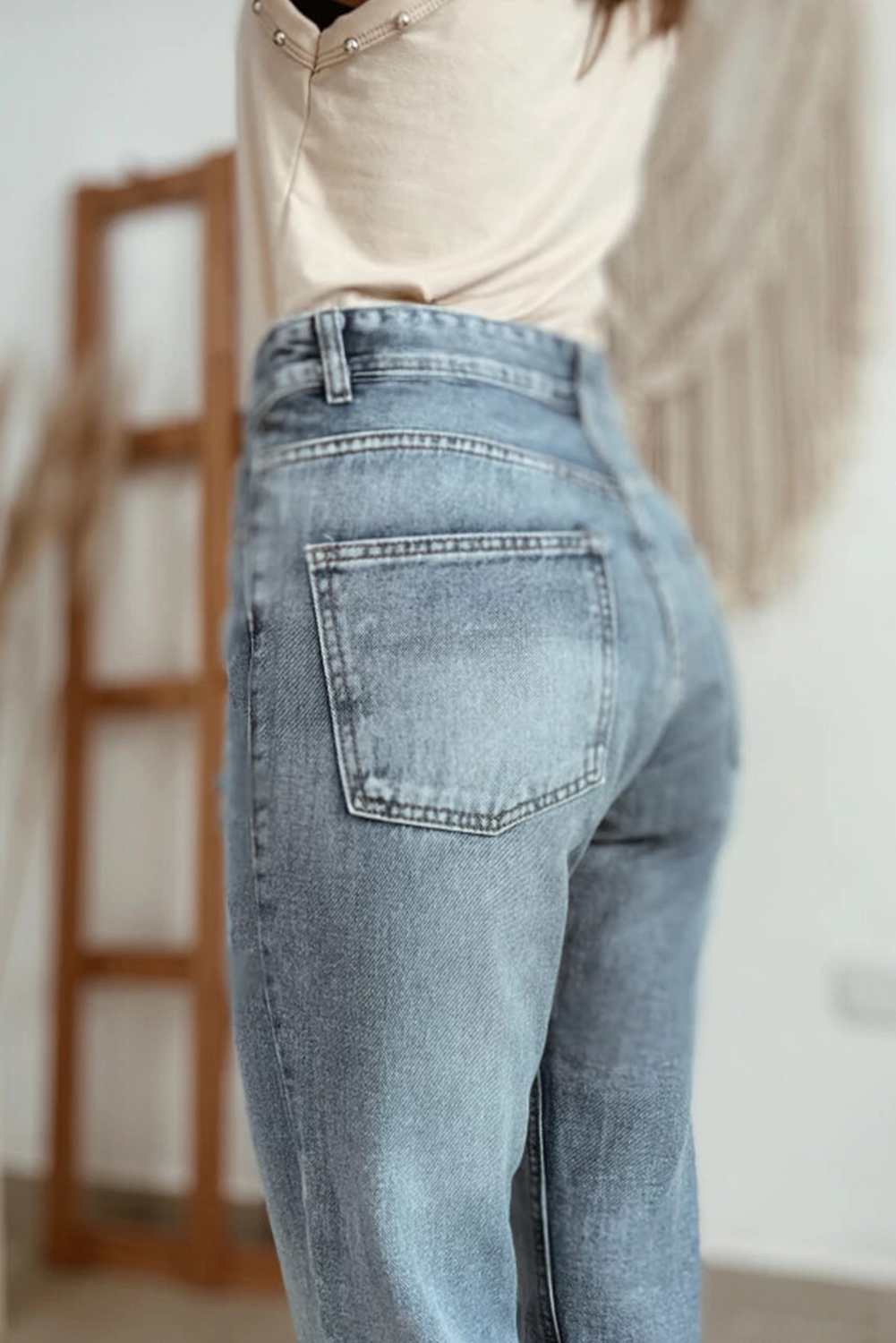 Beau Blue Slightly Distressed Ankle-length Straight Jeans - loveforevers