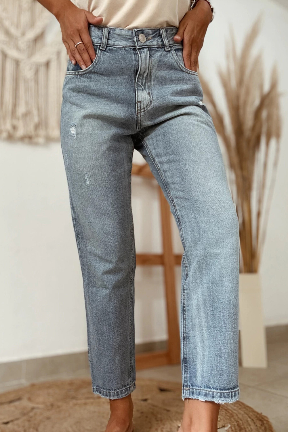 Beau Blue Slightly Distressed Ankle-length Straight Jeans - loveforevers