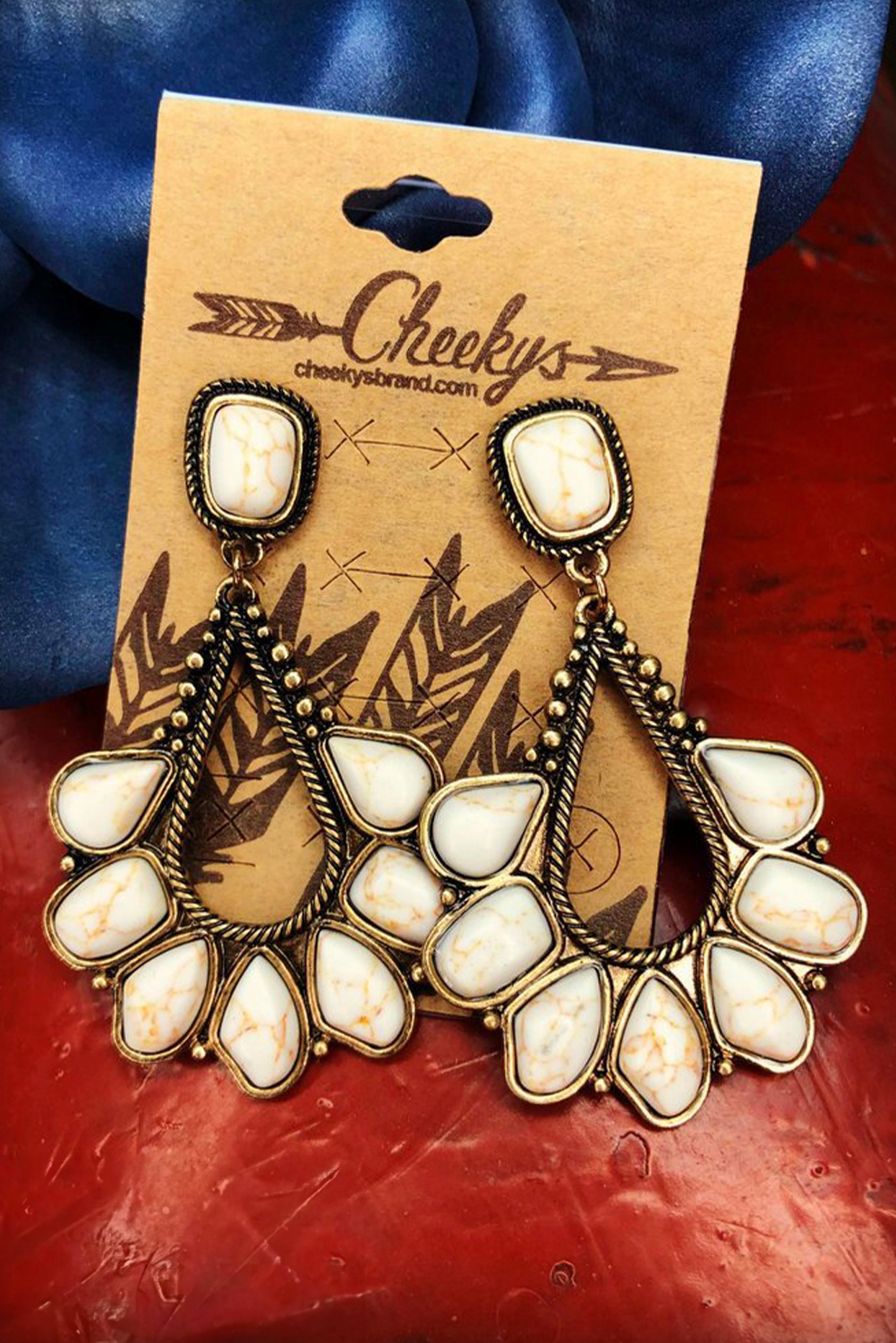 White Turquoise Inlay Cut Out Western Dangle Earrings - loveforevers