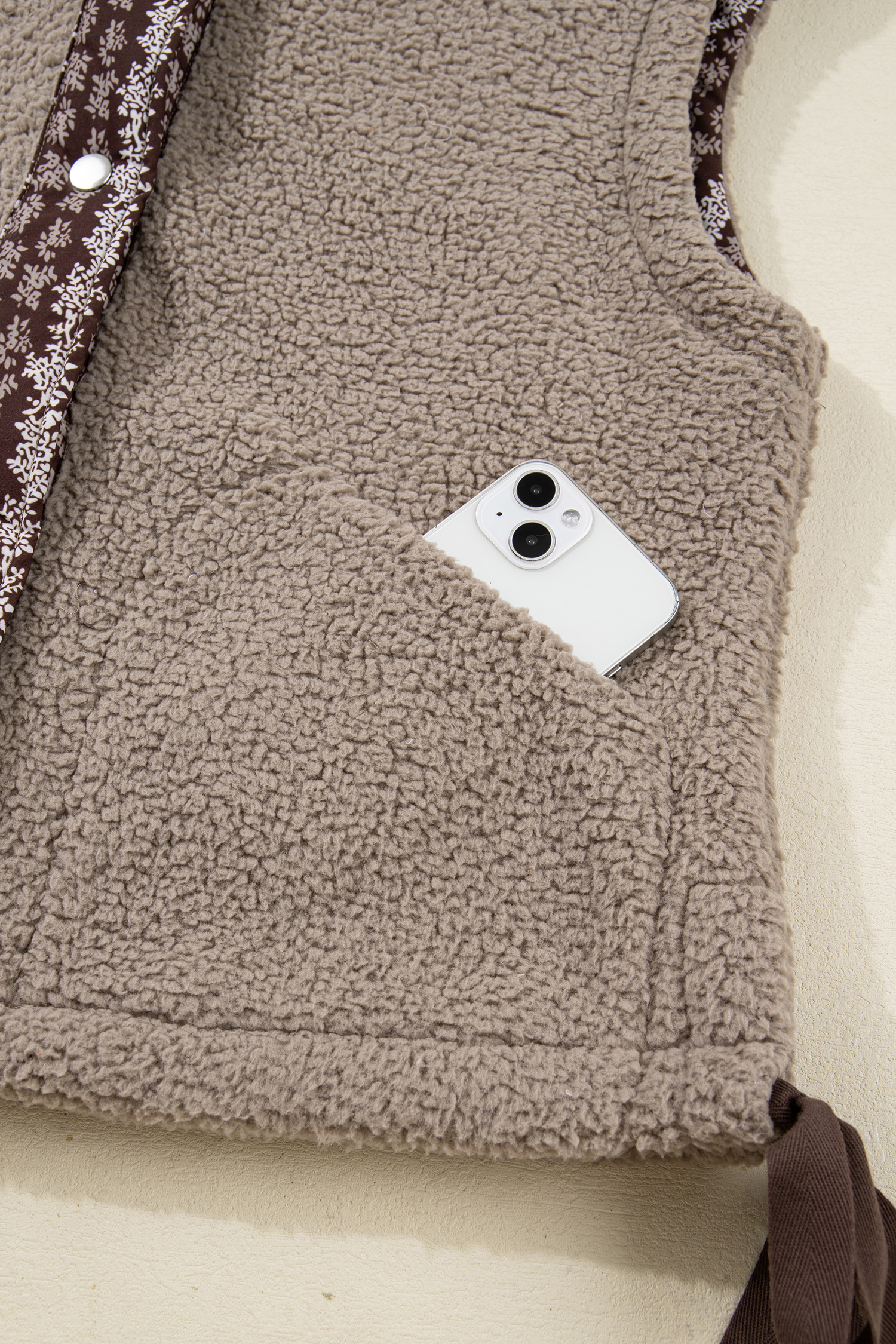 Goat Side Bows Sherpa Fleece Vest - loveforevers