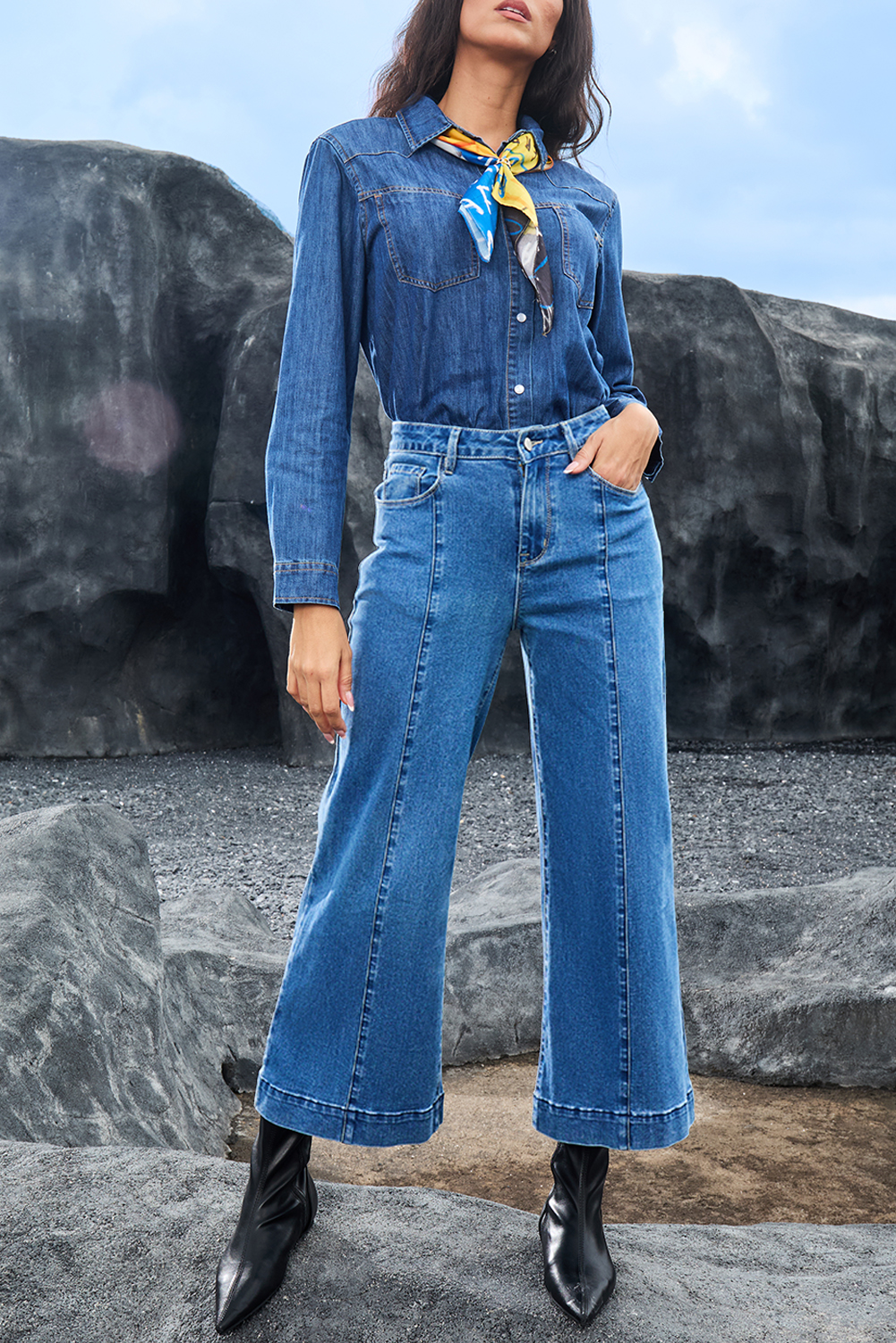 Black Plain Seam Detail Flared Bottom Ankle Length Jeans - loveforevers
