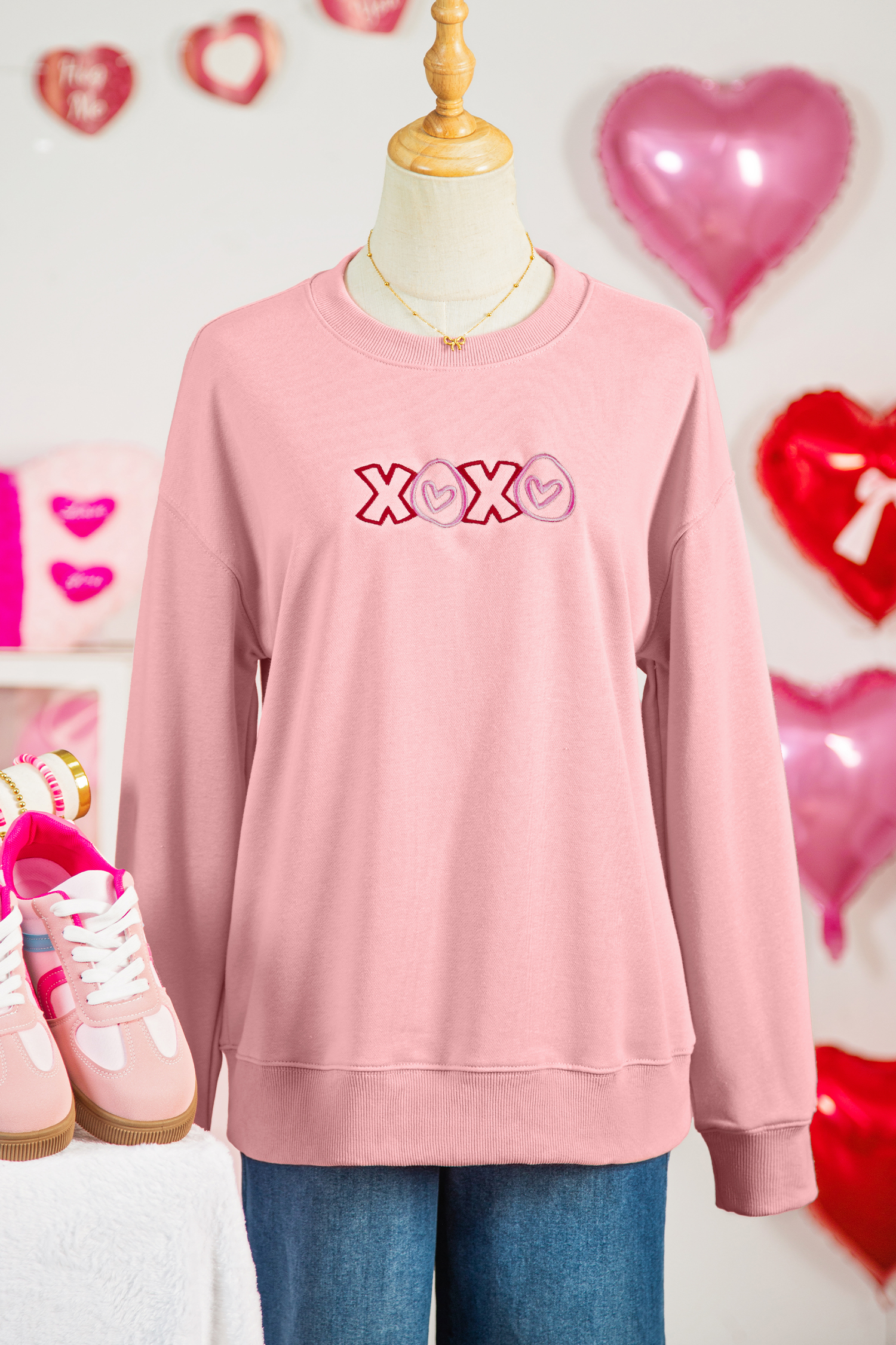 Pink XOXO Playful Embroidered Valentines Day Sweatshirt - loveforevers