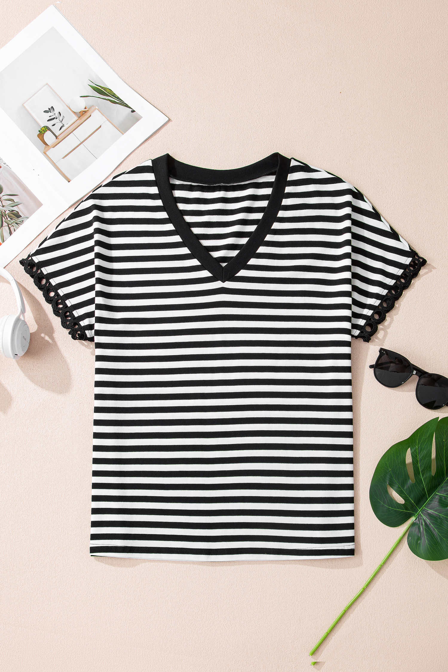Black Striped Print V Neck Delicate Trim Casual Tee - loveforevers