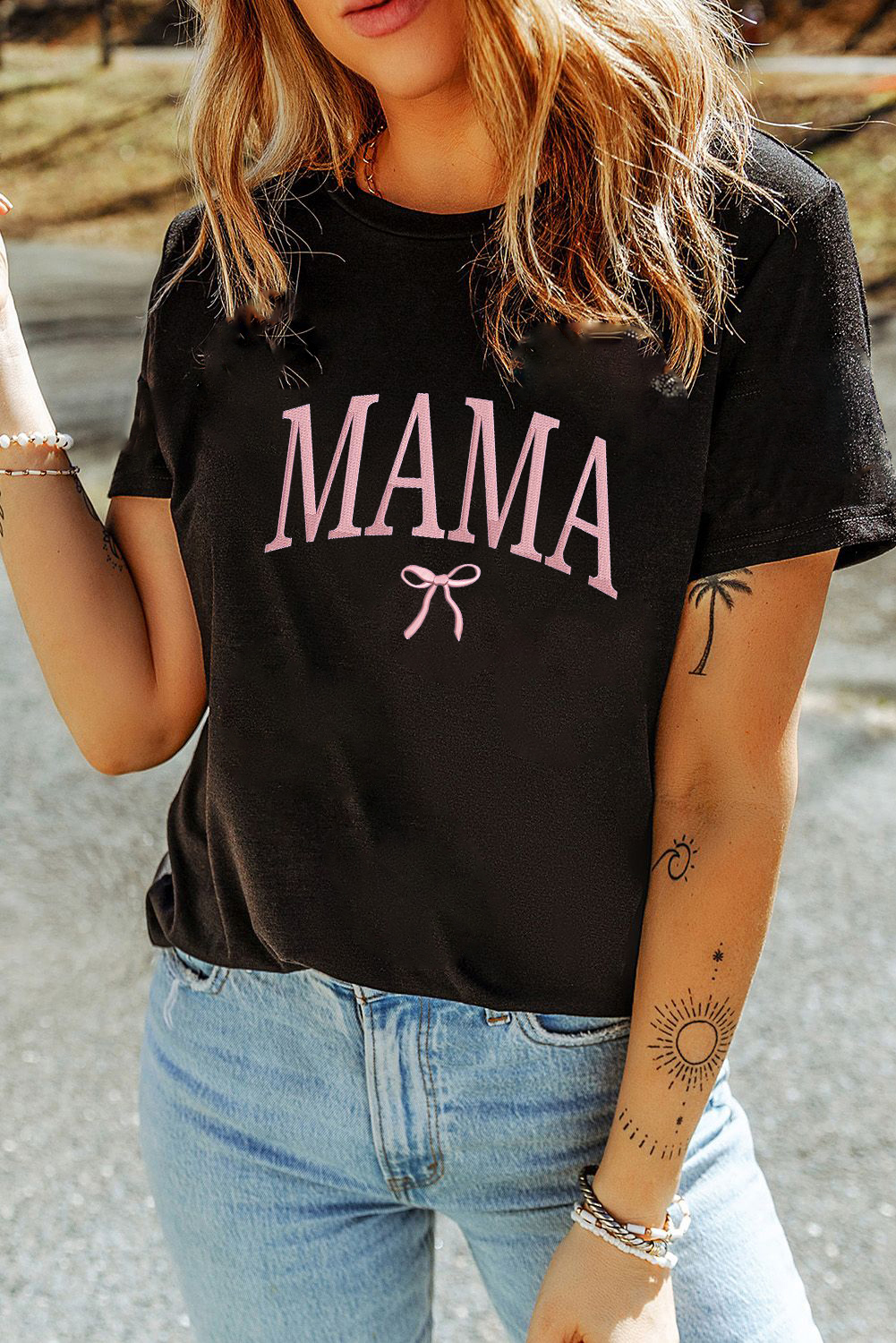Black MAMA Bow Embroidered Crewneck Tee - loveforevers