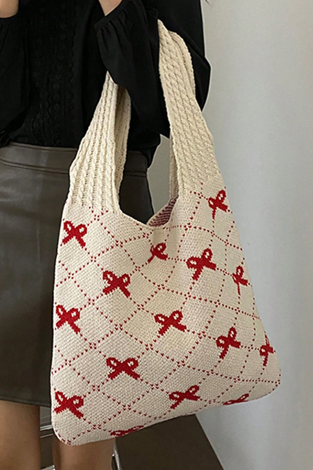 Fiery Red Bow Argyle Pattern Cable Knit Handle Tote Bag - loveforevers