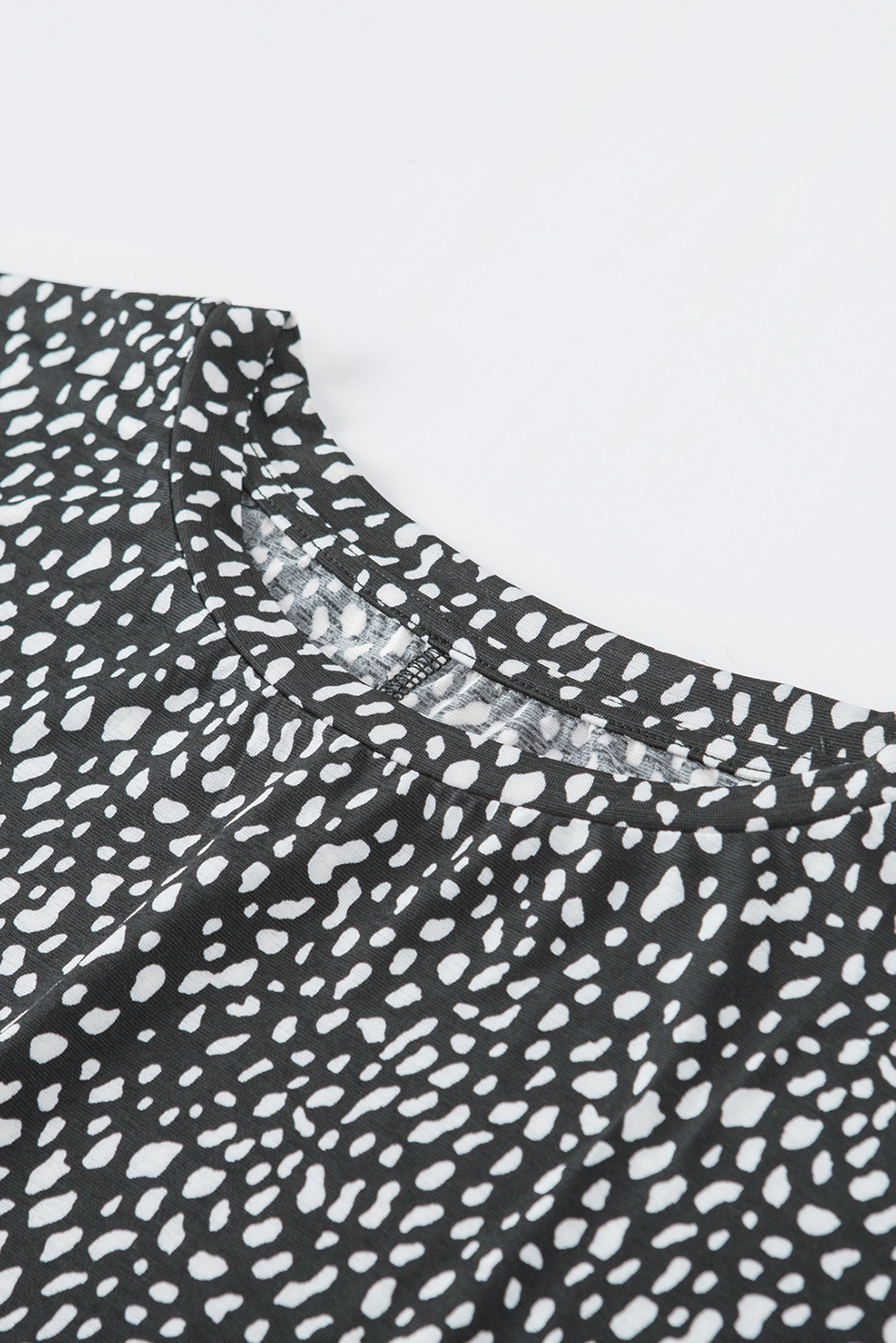 Black Leopard Print Side Pockets Tunic Top - loveforevers