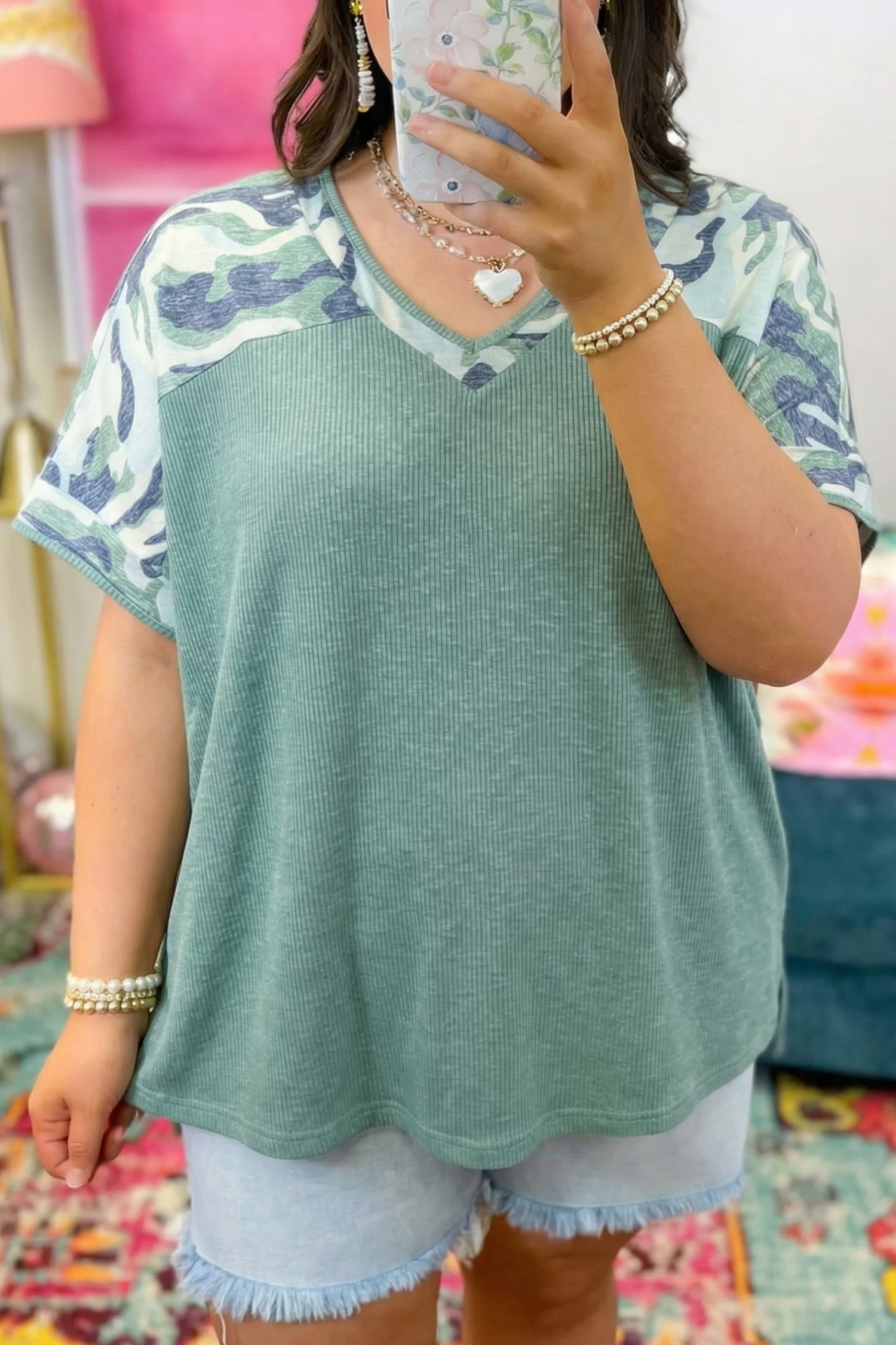 Mist Green Ribbed Camouflage Patchwork Plus Size V Neck Tee - loveforevers