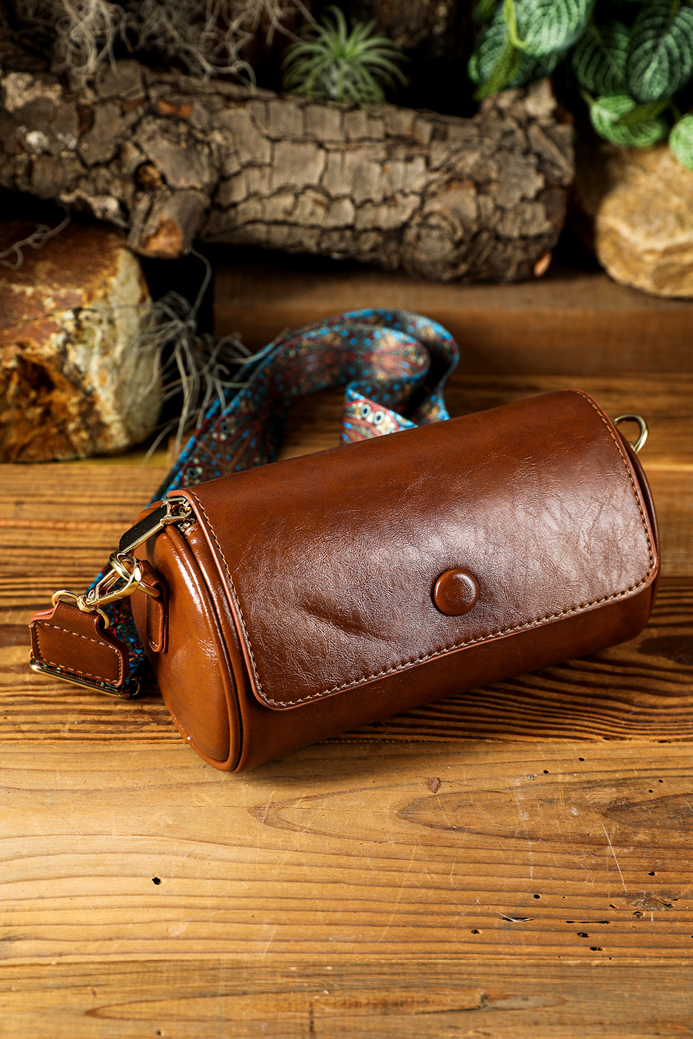 Chestnut PU Leather Flap Shoulder Bag with Retro Print Wide Strap - loveforevers