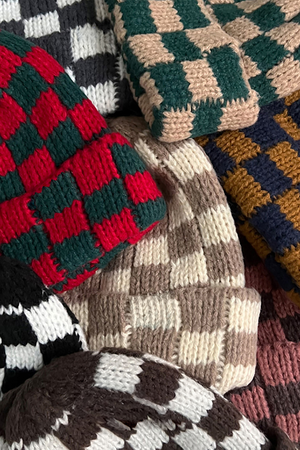 Black Two Tone Checkered Folded Eaveless Beanie Cap - loveforevers