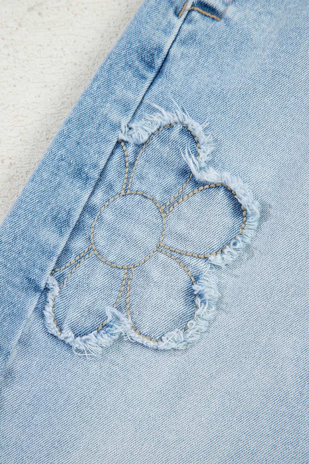 Beau Blue Flower Patched Light Wash Cropped High Waist Jeans - loveforevers