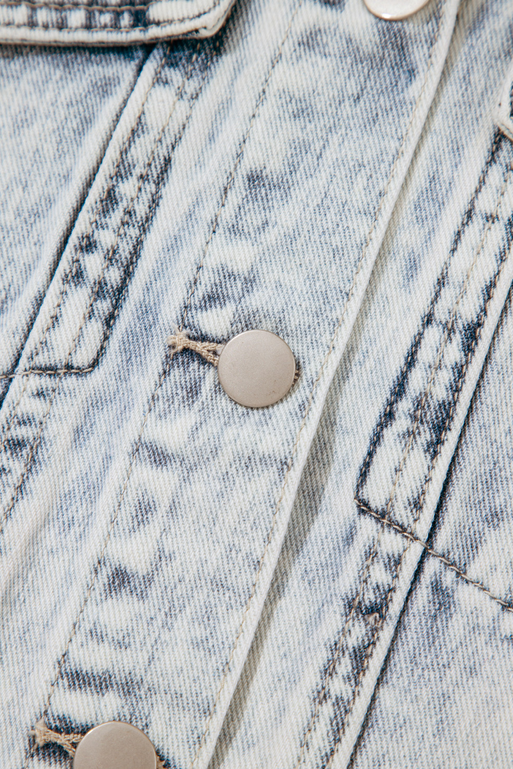 Beau Blue Light Wash Buttoned Chest Pocket Puff Sleeve Denim Jacket - loveforevers