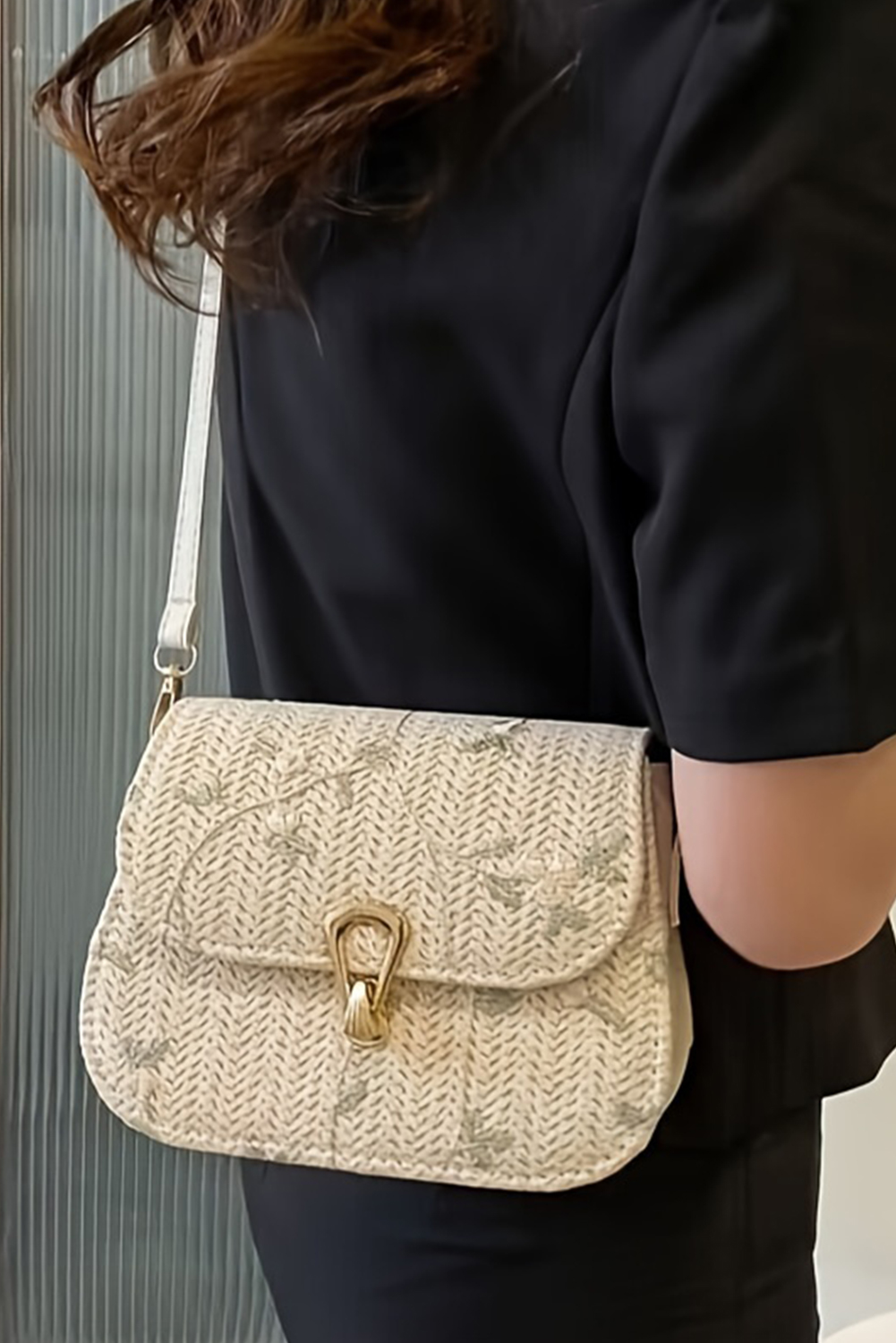 Jet Stream Delicate Weave Detail One Shoulder Bag - loveforevers