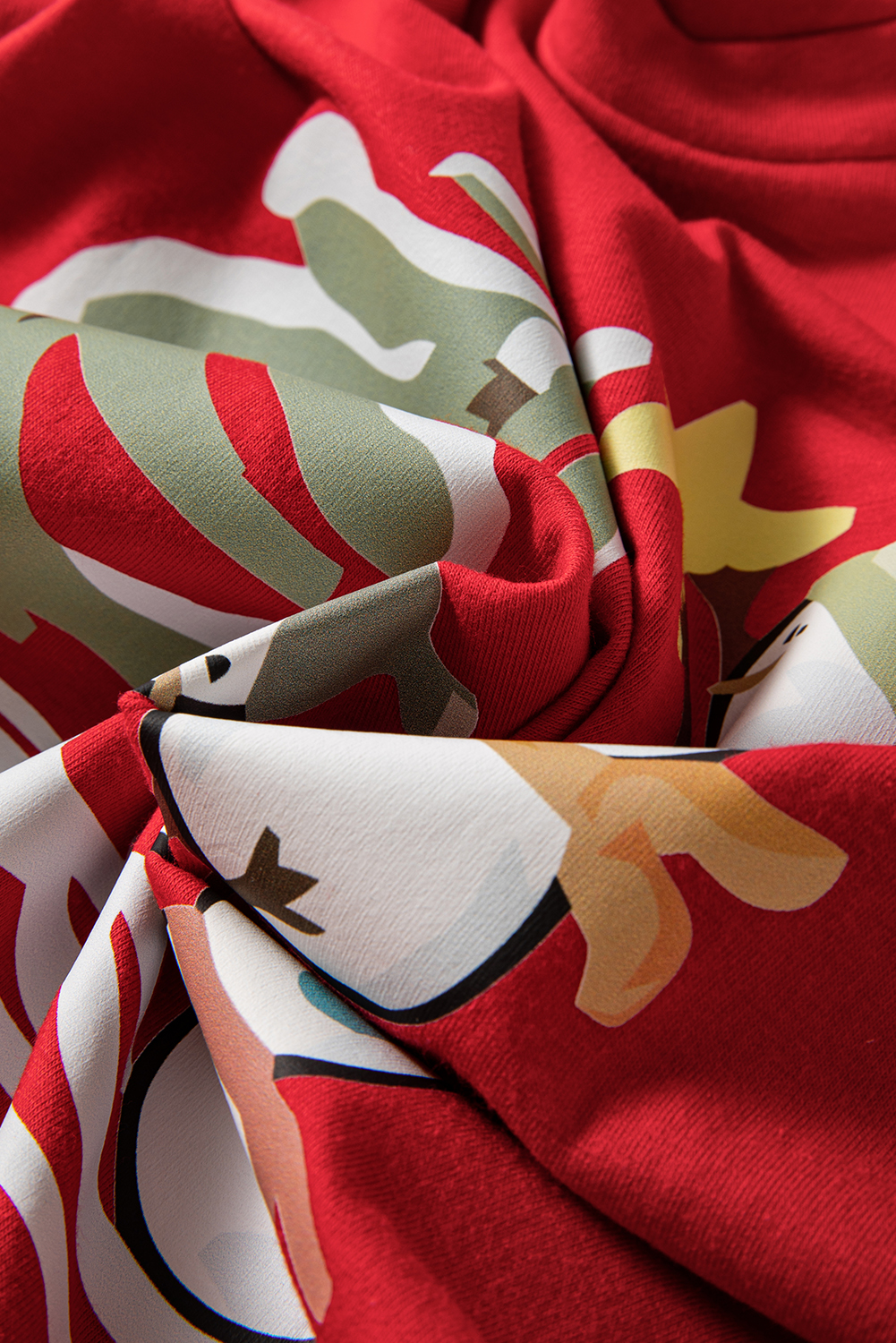 Red Christmas Tree Snowman Printed Crewneck T Shirt - loveforevers