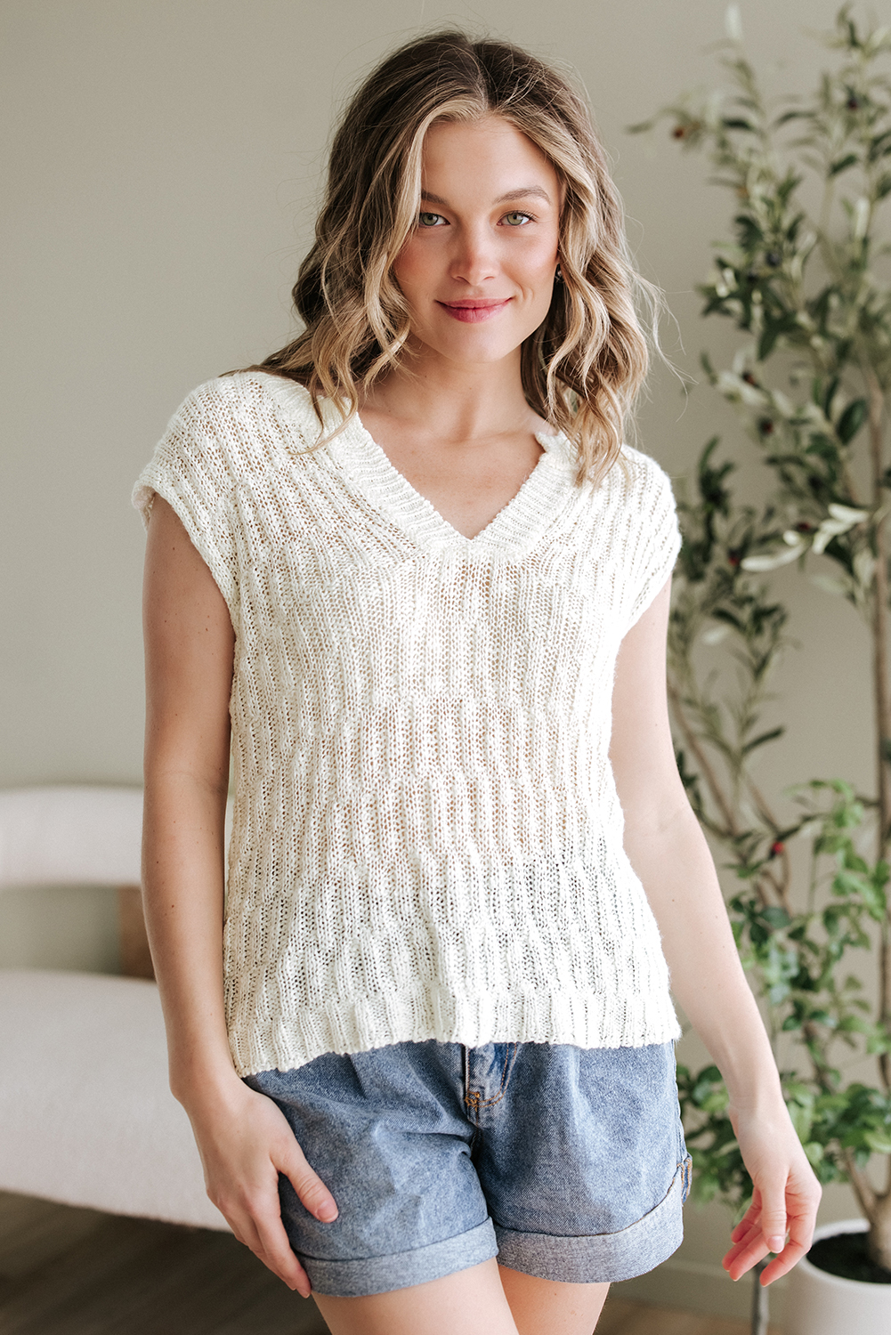 Beige Notched V Neck Short Sleeve Sweater - loveforevers